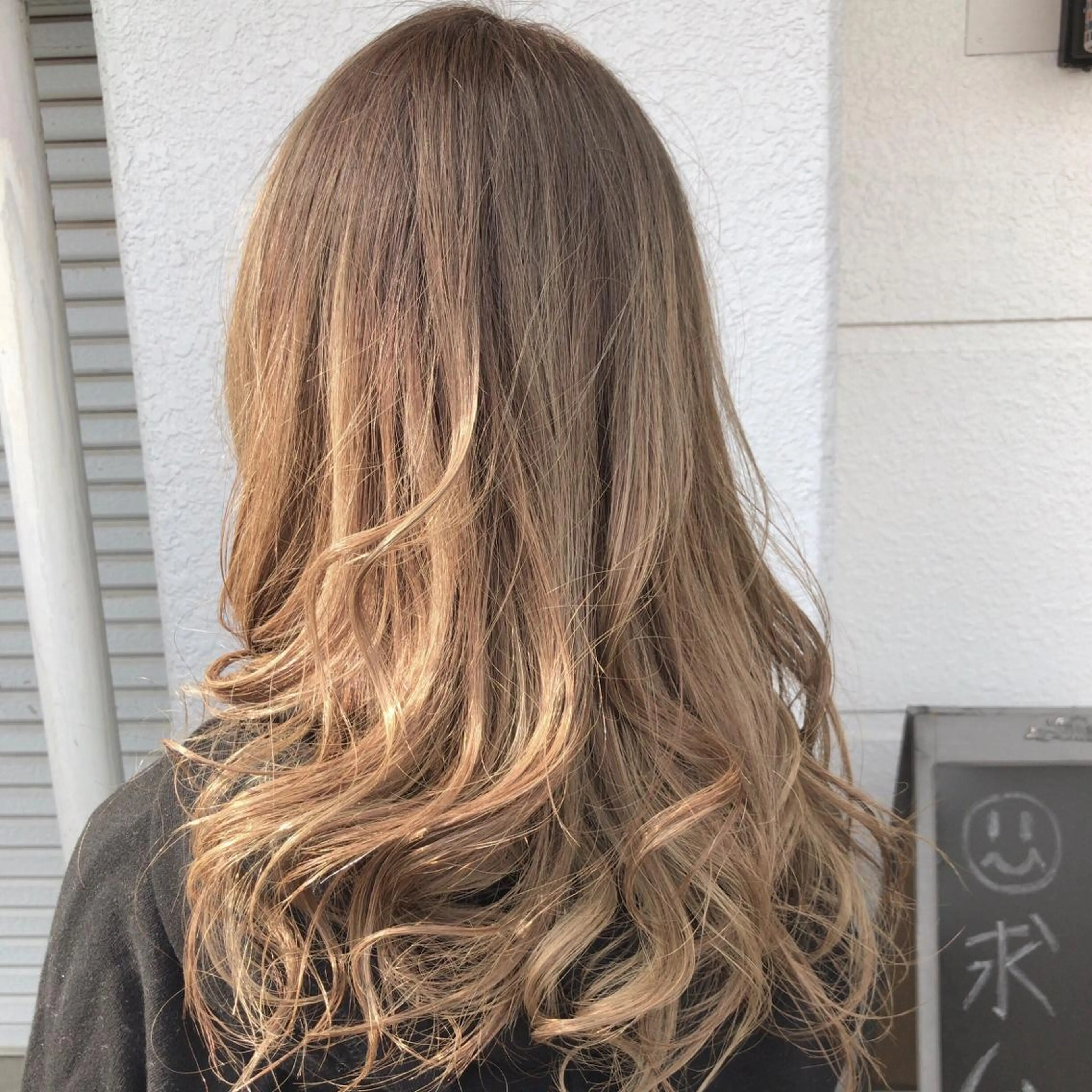 セミロング カラー レイヤーカット匠 イソザキノリユキのヘアスタイル
