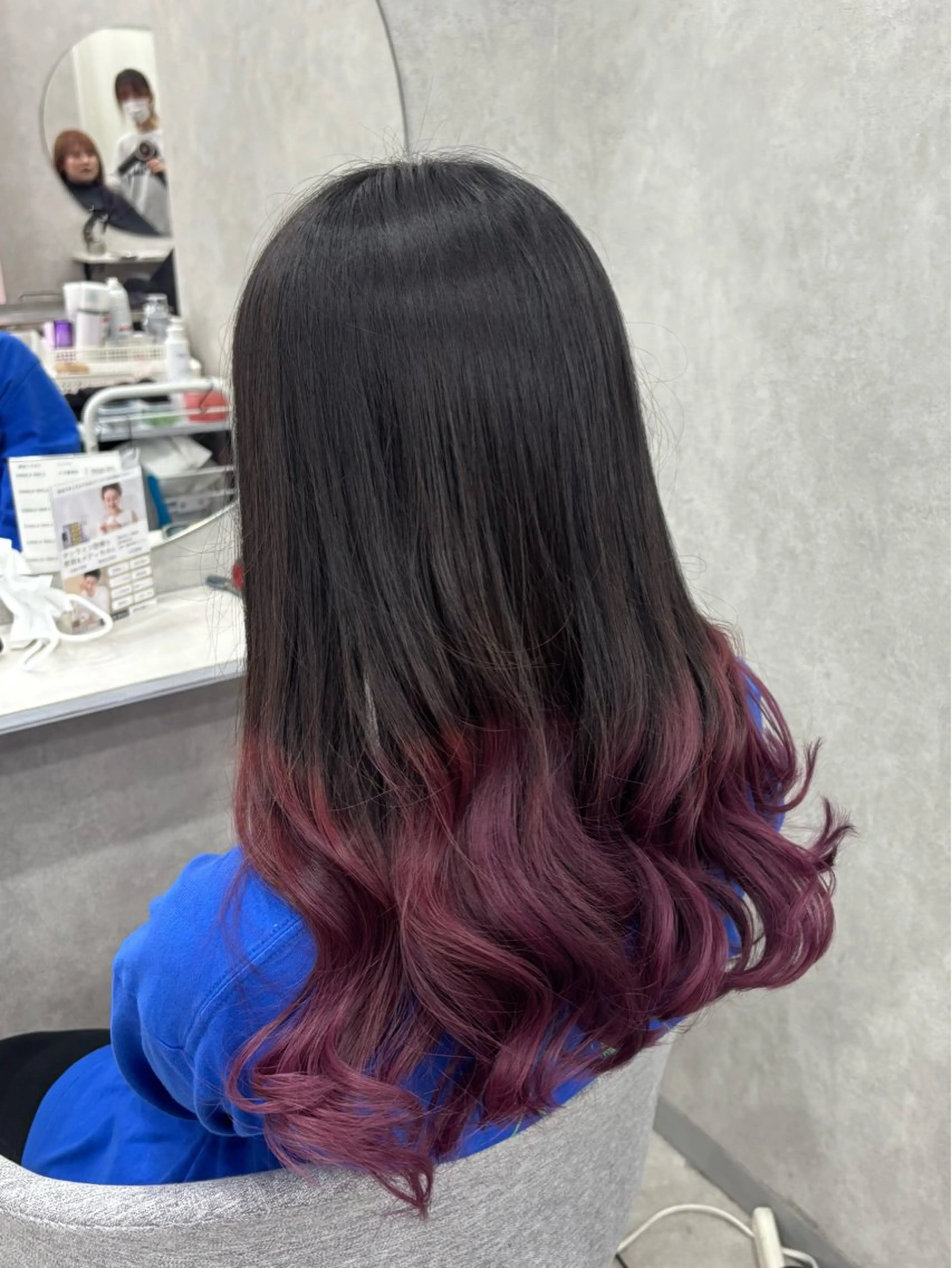 セミロング カラー ブリーチ ピンクカラー 倉澤 愛理のヘアスタイル