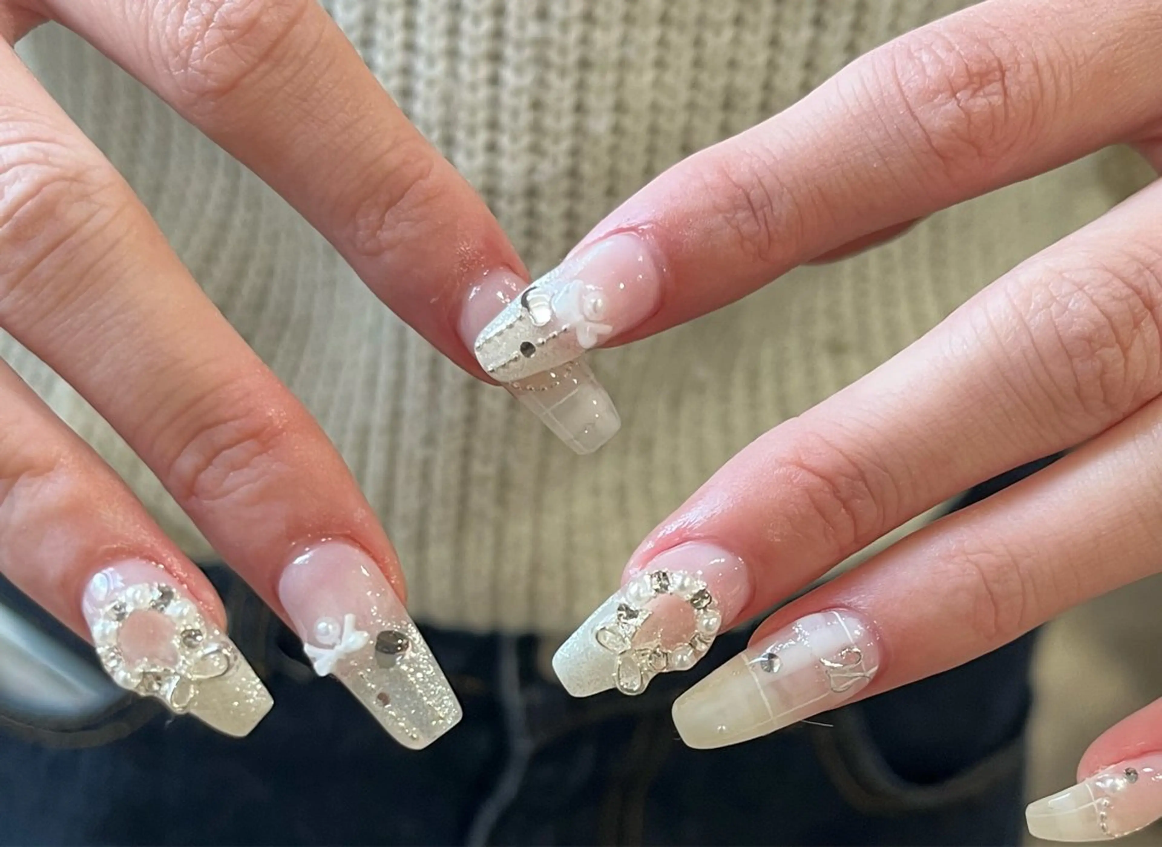 ネイル repos 金山ネイルサロンのネイルデザイン