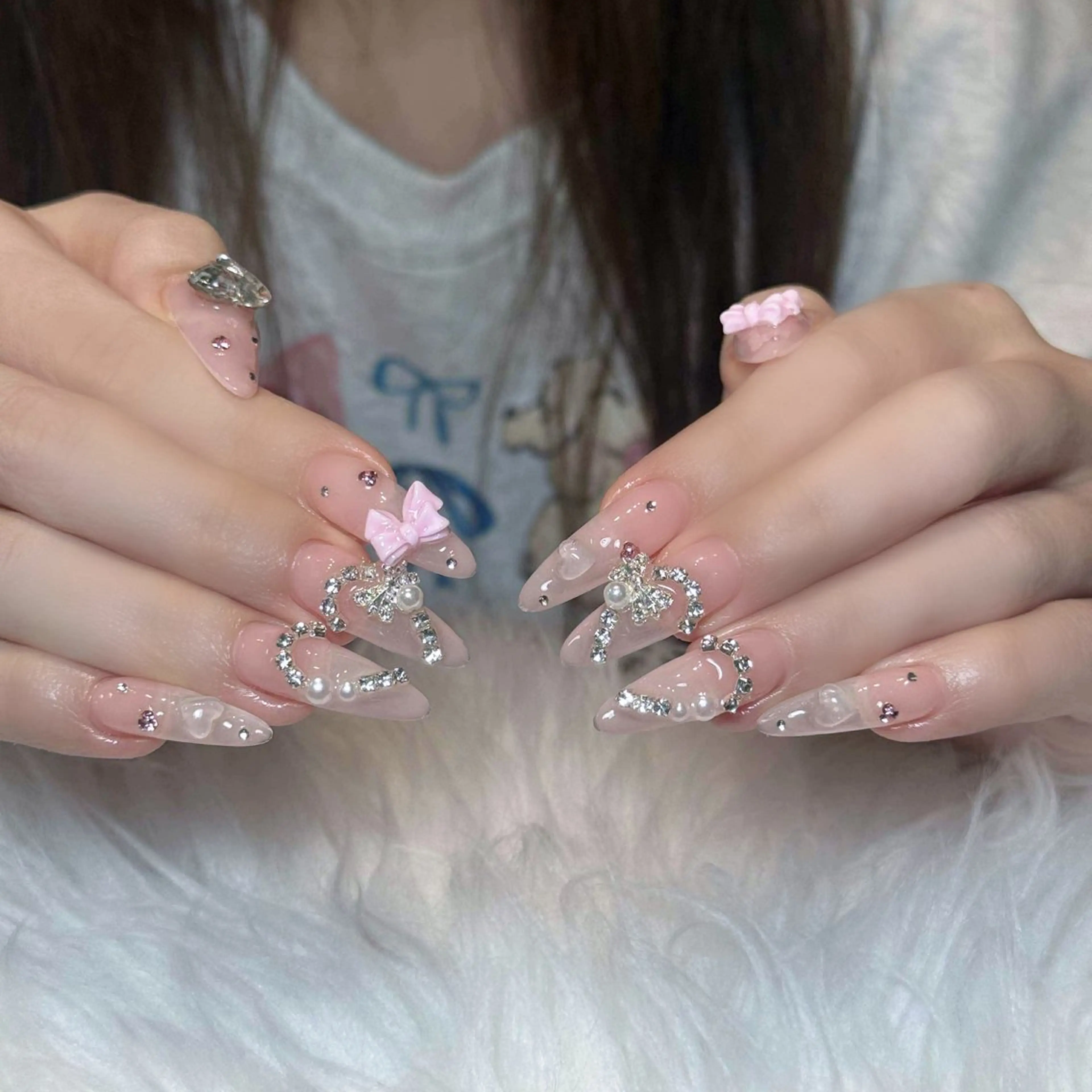 ネイル オーロラネイル ボルドー ブラウン 氷ネイル・うるうるネイル キラキラネイル ハンドネイル Julli NailStudioのネイルデザイン