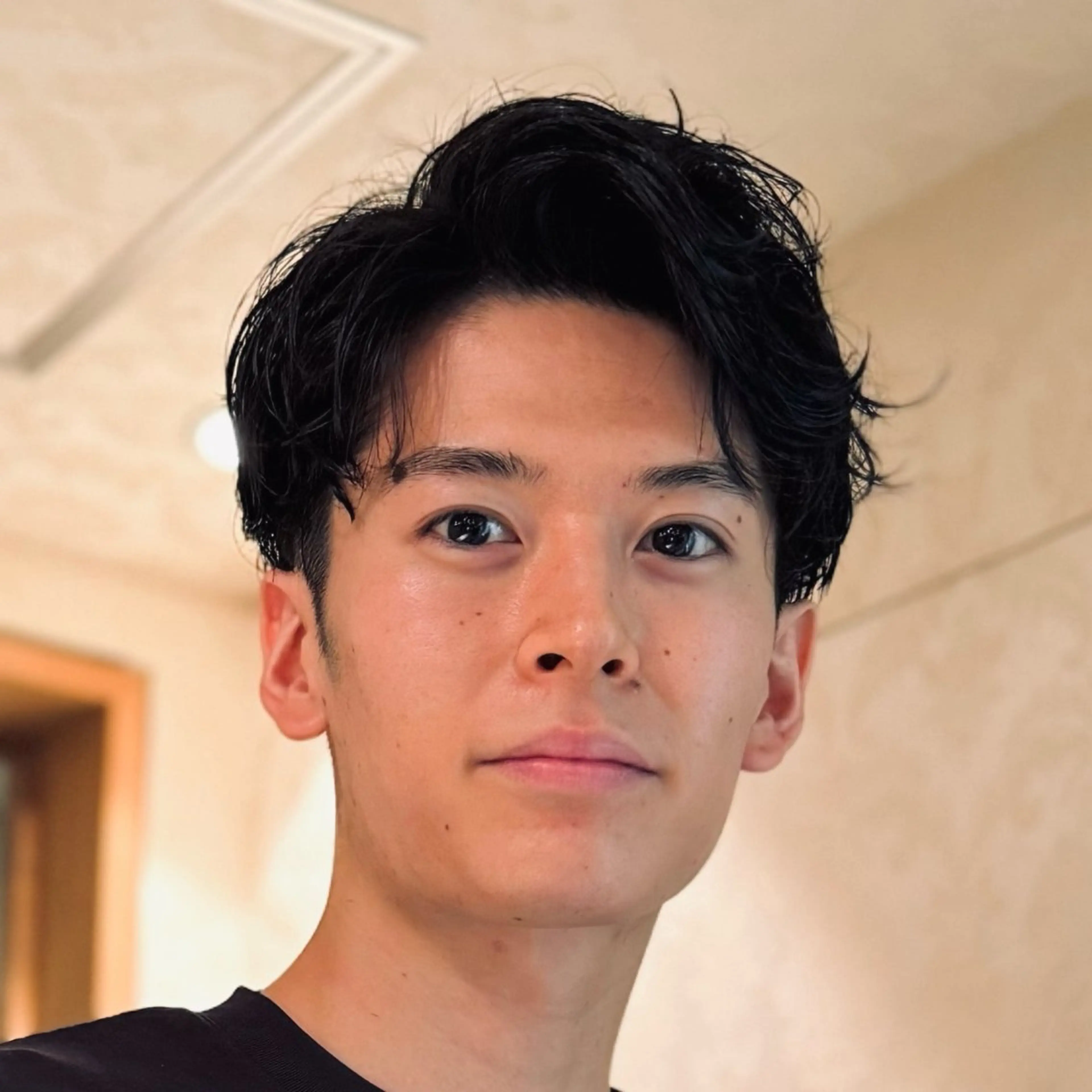 ショート パーマ メンズ 丸山 航輝のヘアスタイル