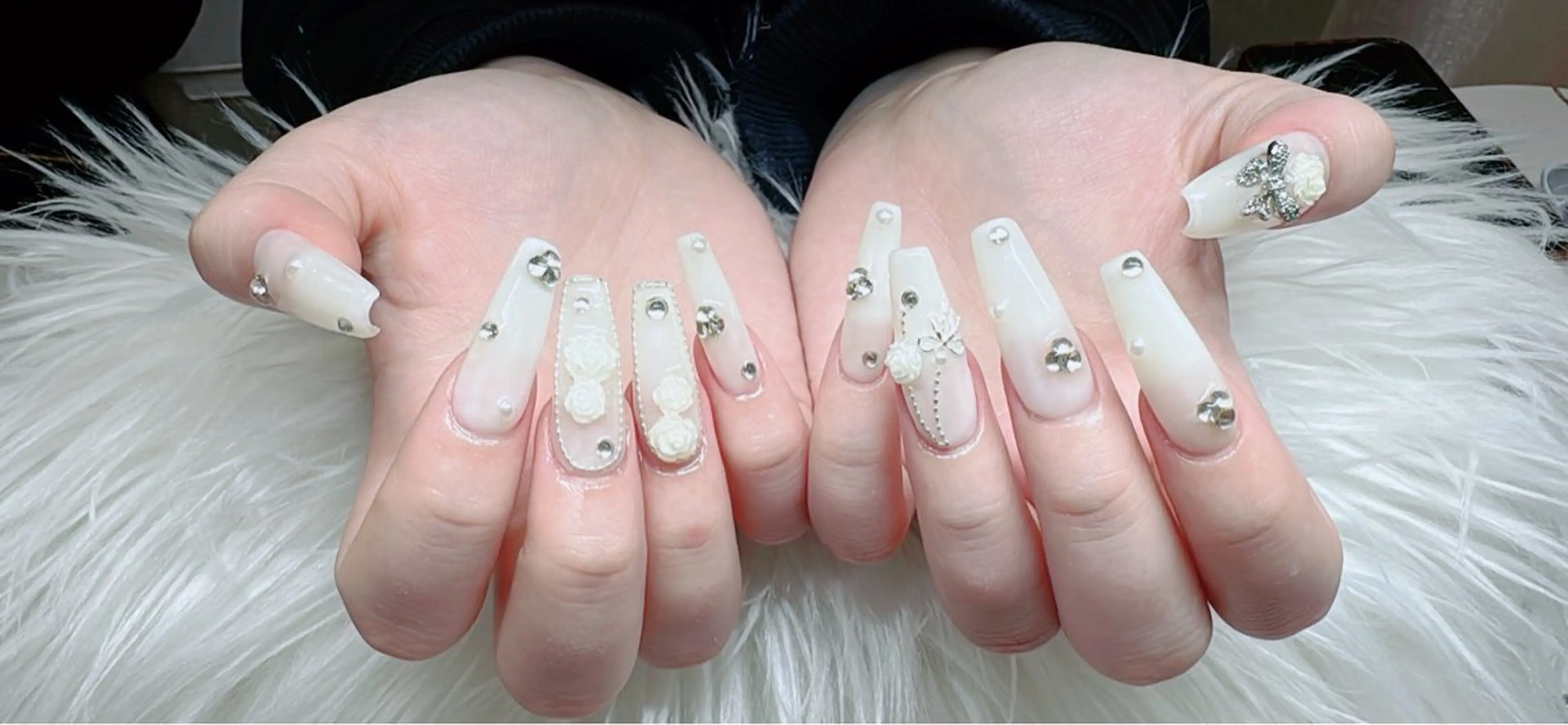 ネイル ハンドネイル ハンドケア Moon Nail ナナのネイルデザイン