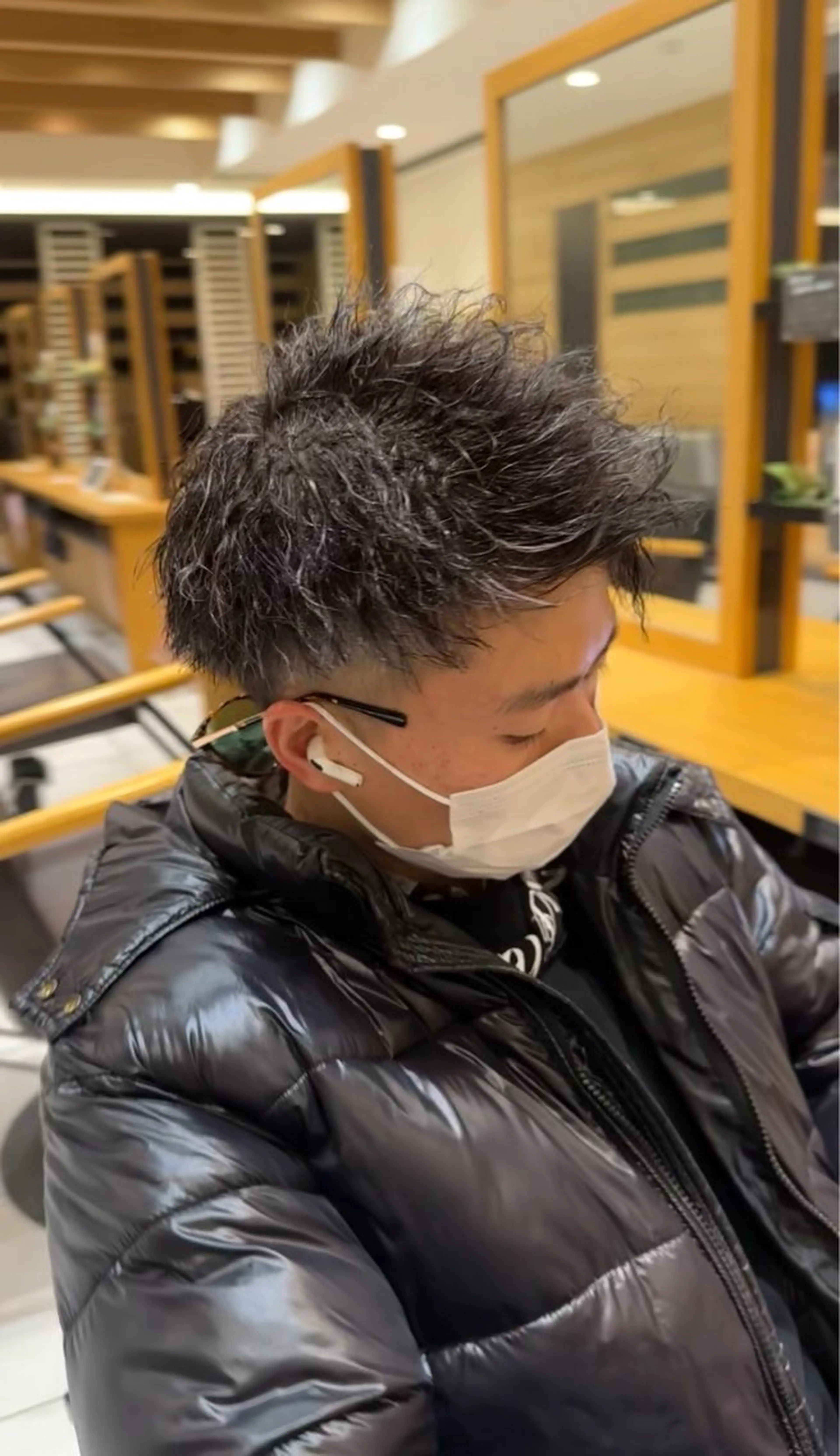 カラー パーマ メンズ メンズパーマ メンズツイストパーマ ツイストパーマ 久保 歩夢のヘアスタイル
