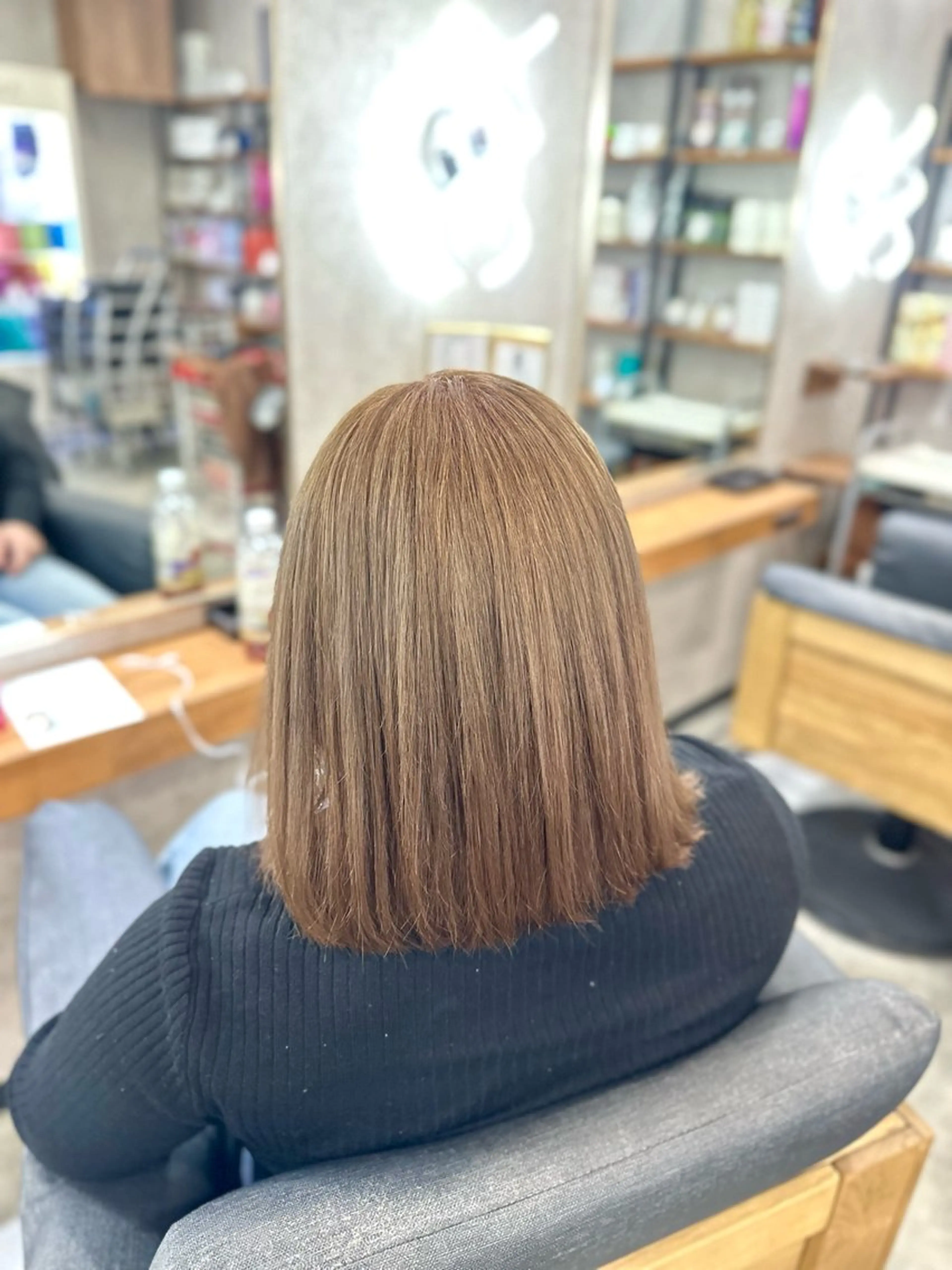 ショート ヘアカラー MOURI CHISATOのヘアスタイル