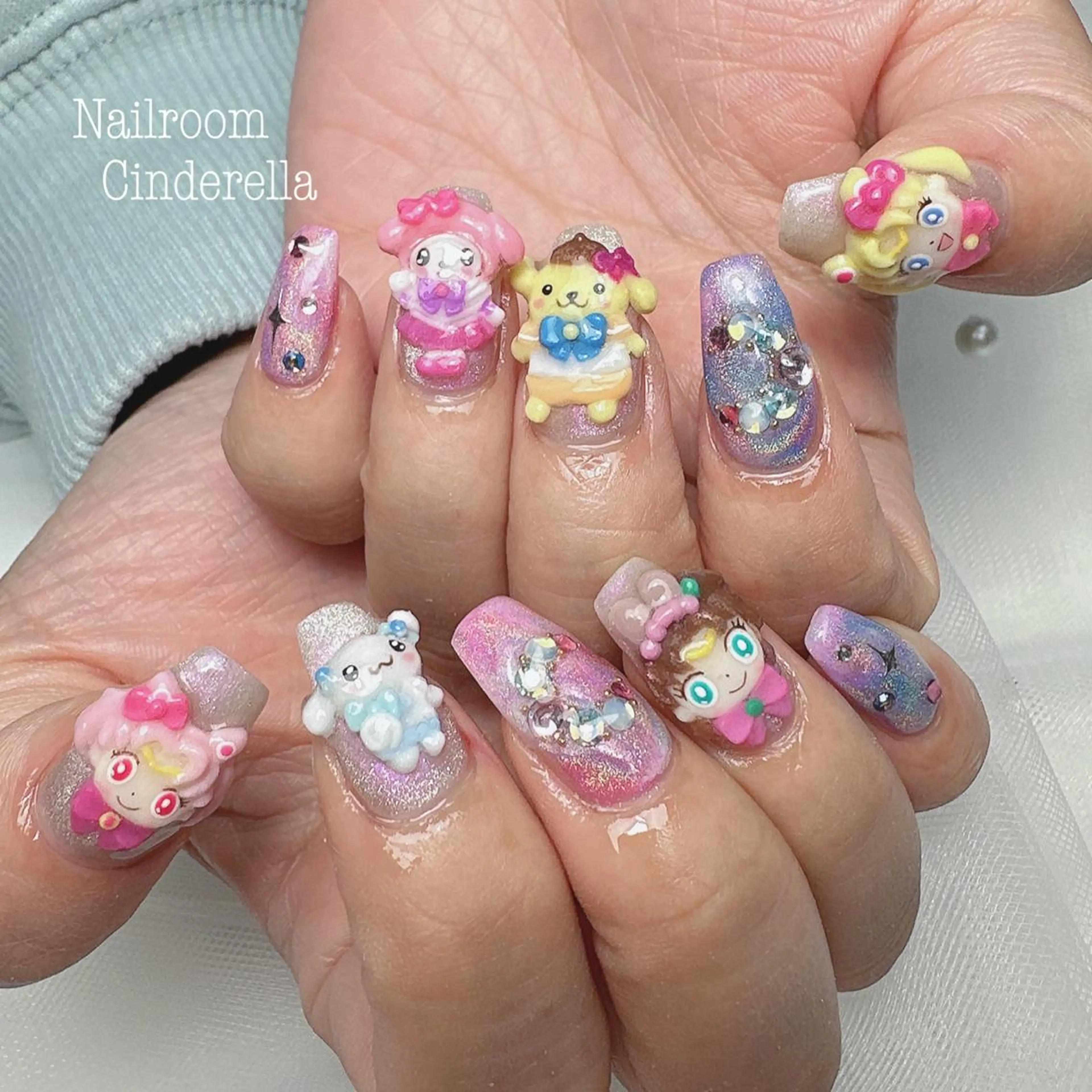 ネイル アートネイル Nailroom. Cinderellaのネイルデザイン