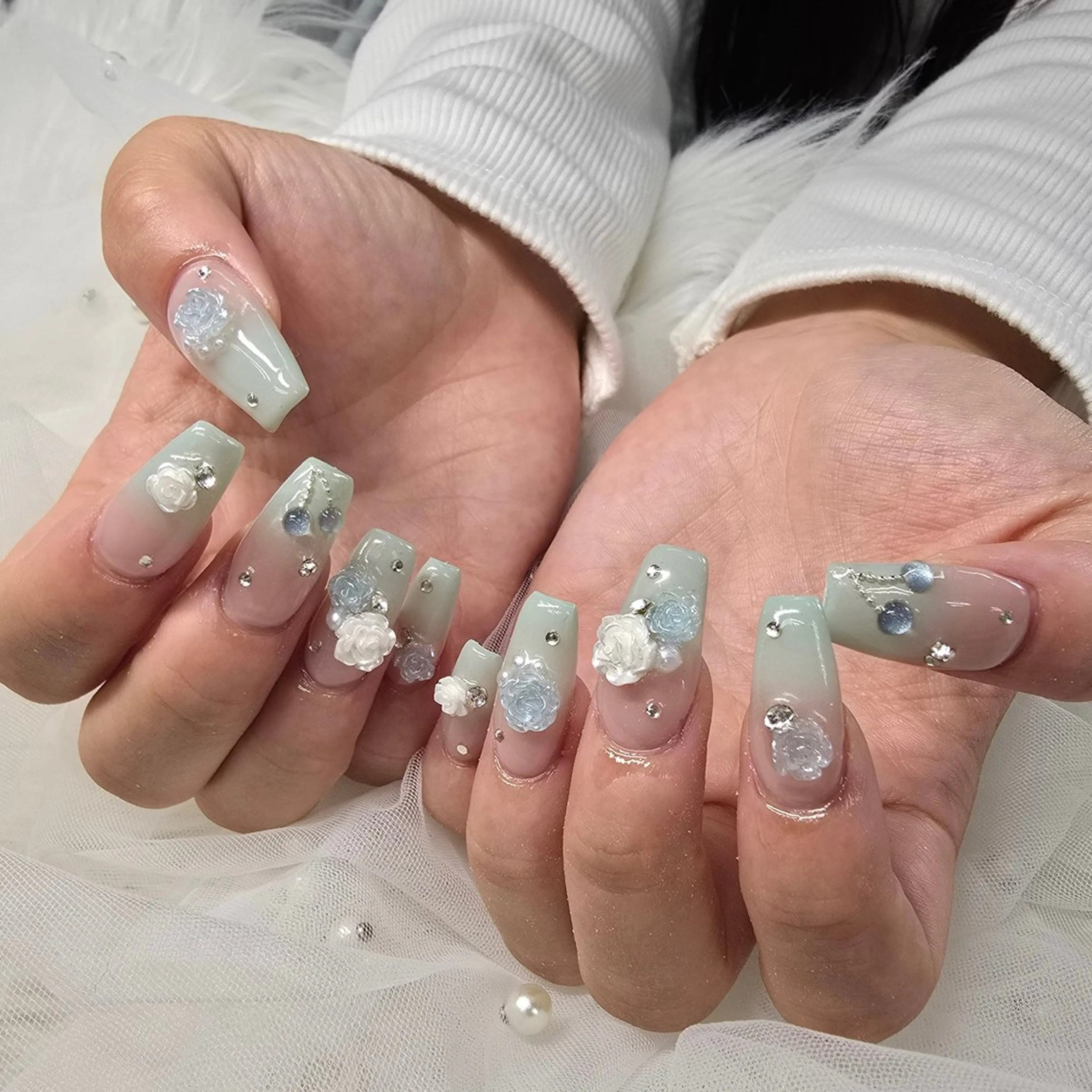 ネイル ハンドネイル SHION  のネイルデザイン