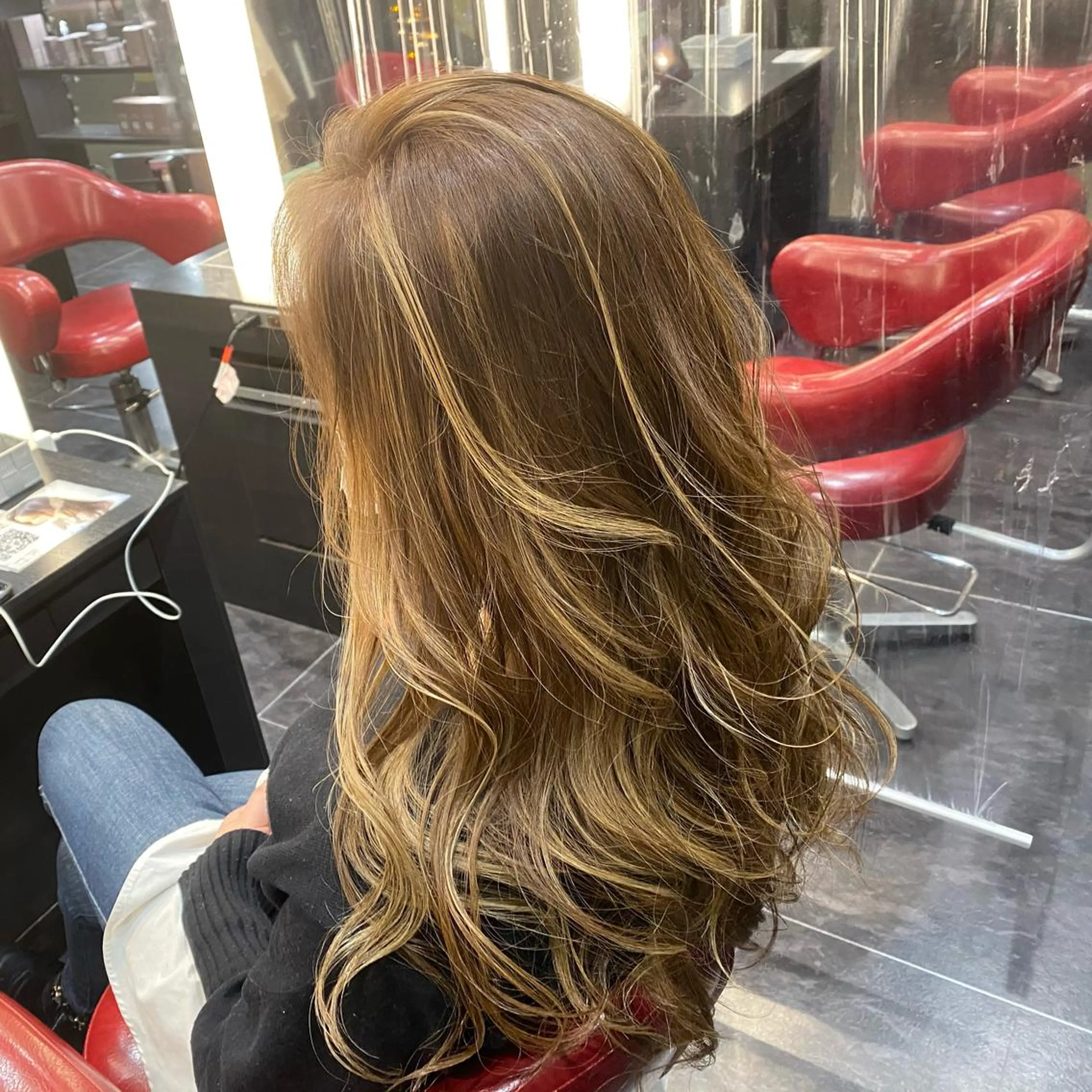 ロング カラー ブリーチ 透明感カラー 髪質改善 トリートメント ブリーチカラー/ 岩破瑞希のヘアスタイル