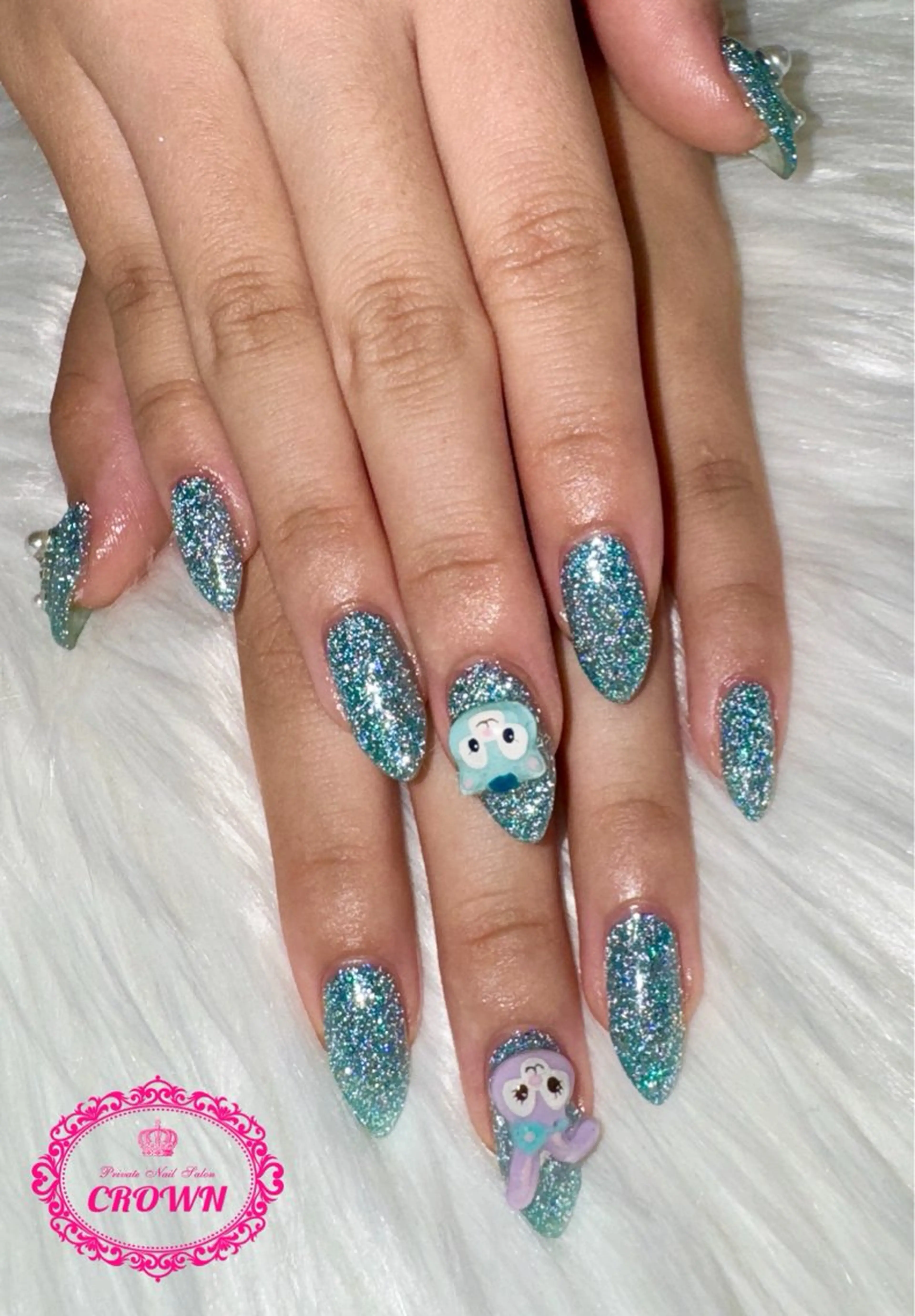 ネイル CROWN プライベートサロンのネイルデザイン