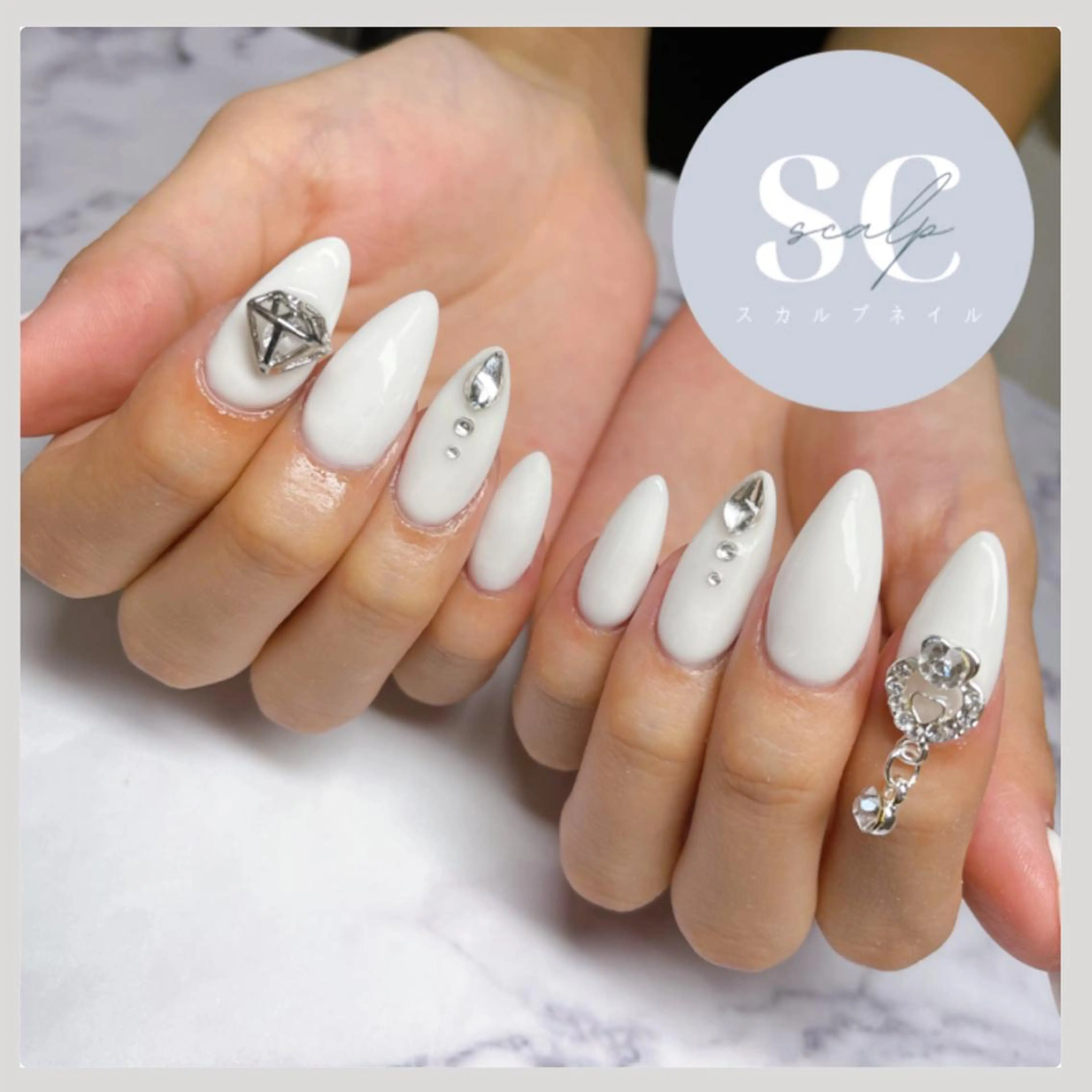 ネイル スカルプネイル ホワイト Nailsalon Caiseのネイルデザイン