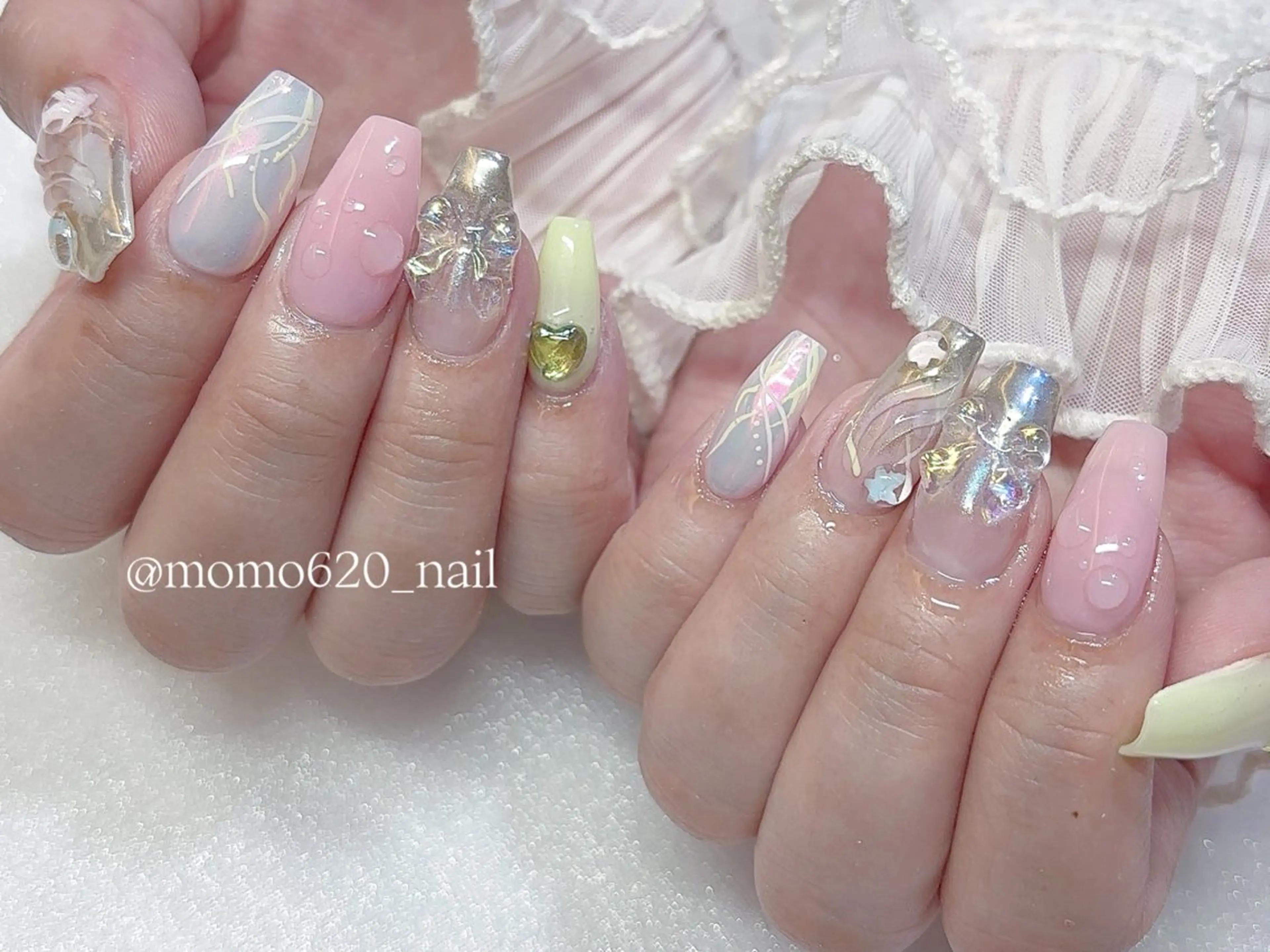 ネイル ハンドネイル フットネイル momoka🤍 四ツ橋のネイルデザイン