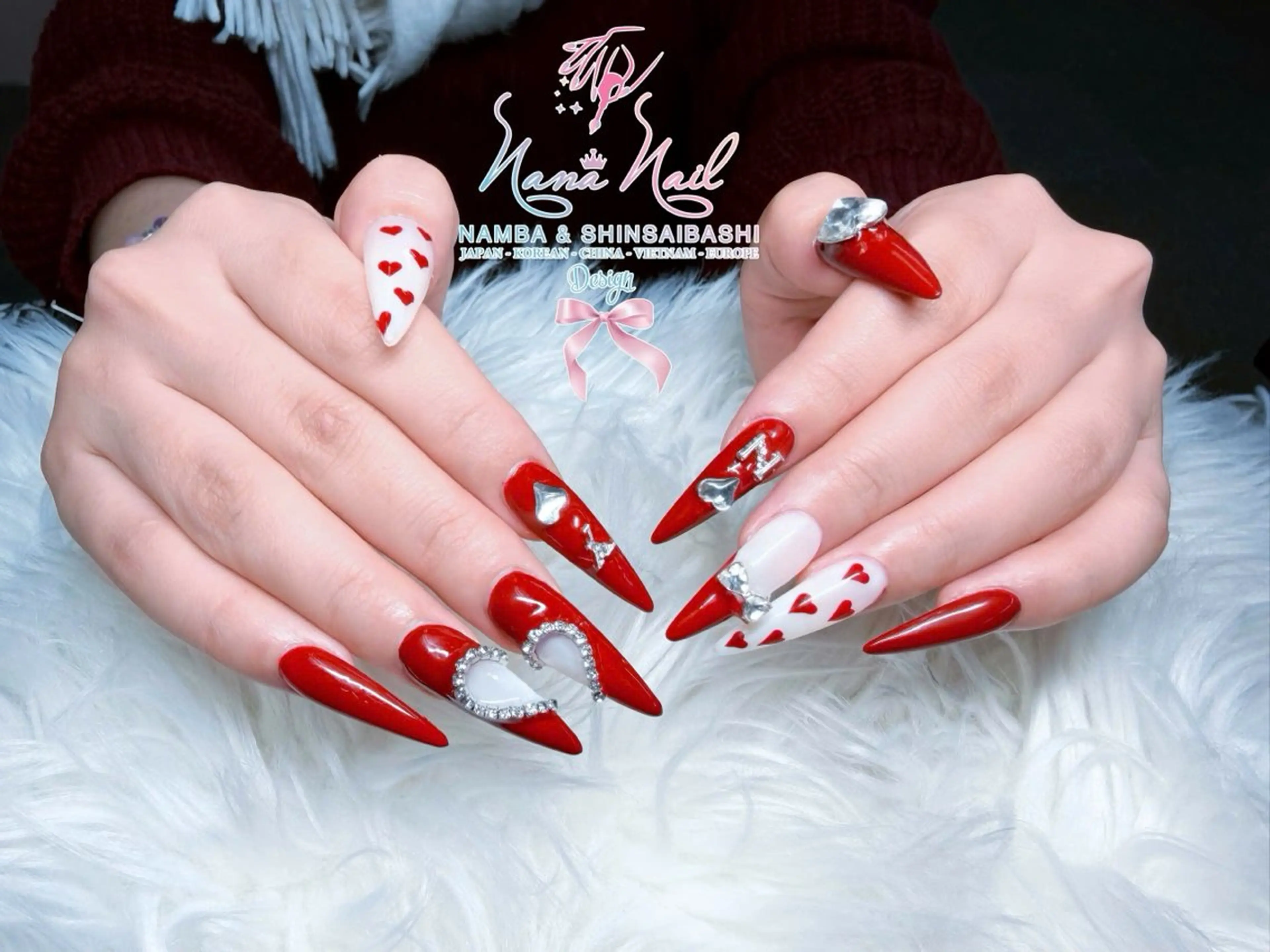 セミロング 韓国風ヘア クリスマス ハンドネイル 79Linanailnamba所属・Linanail Nambaのネイルデザイン