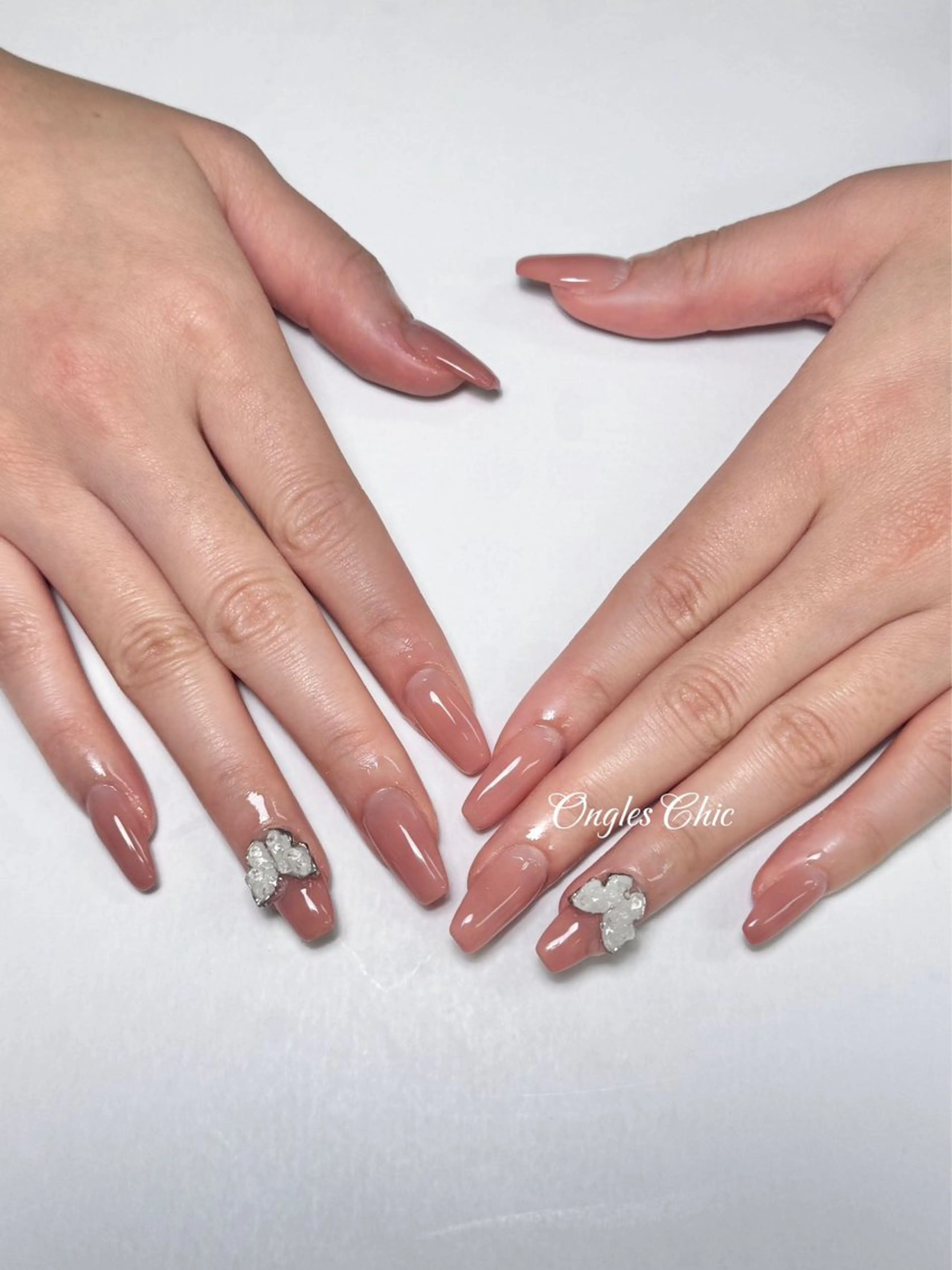 ネイル ハンドネイル ongles chicのネイルデザイン