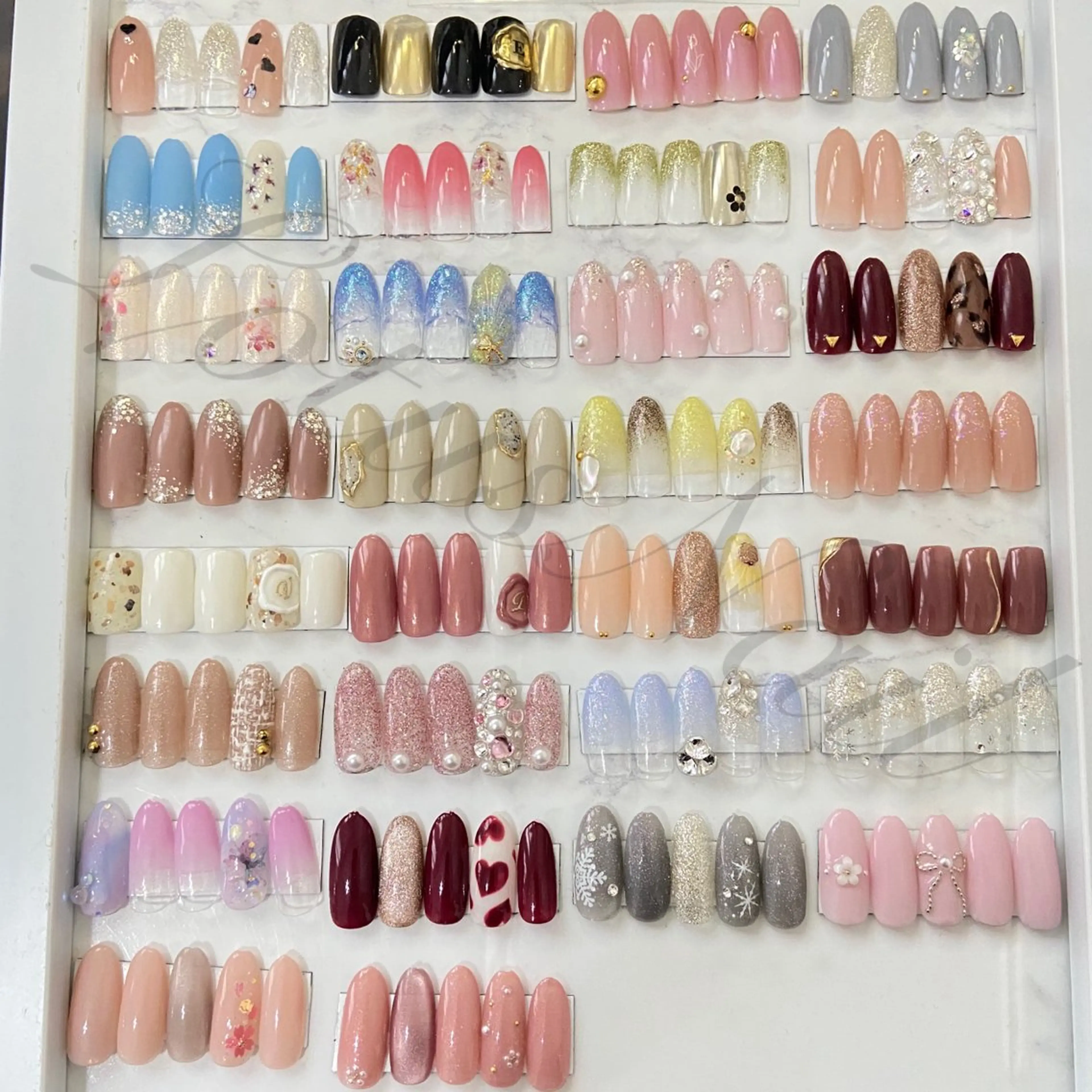 ネイル ジェルネイル Lotus Nailのネイルデザイン