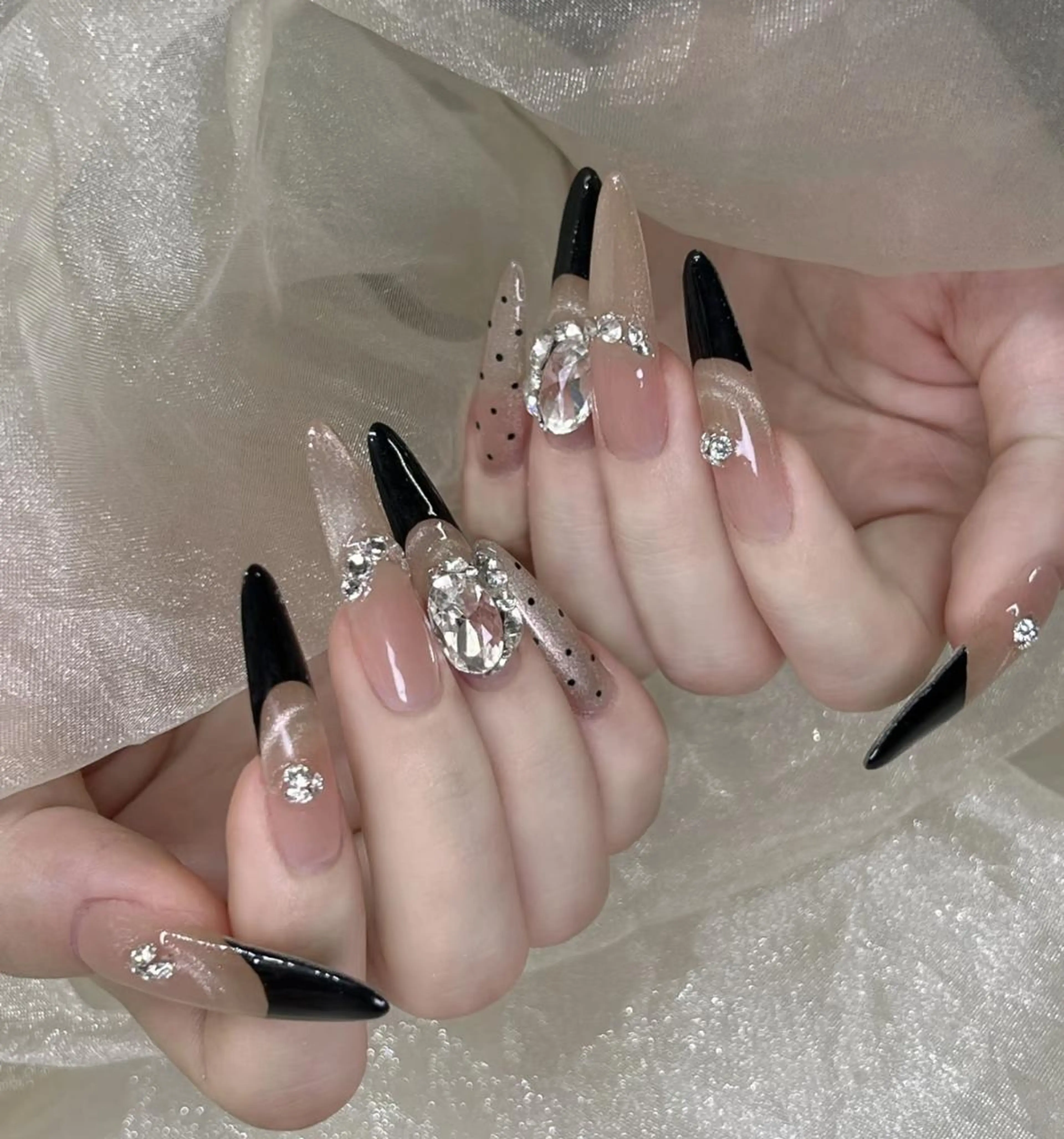 ネイル ハンドネイル 🎀 NaNa_nailのネイルデザイン