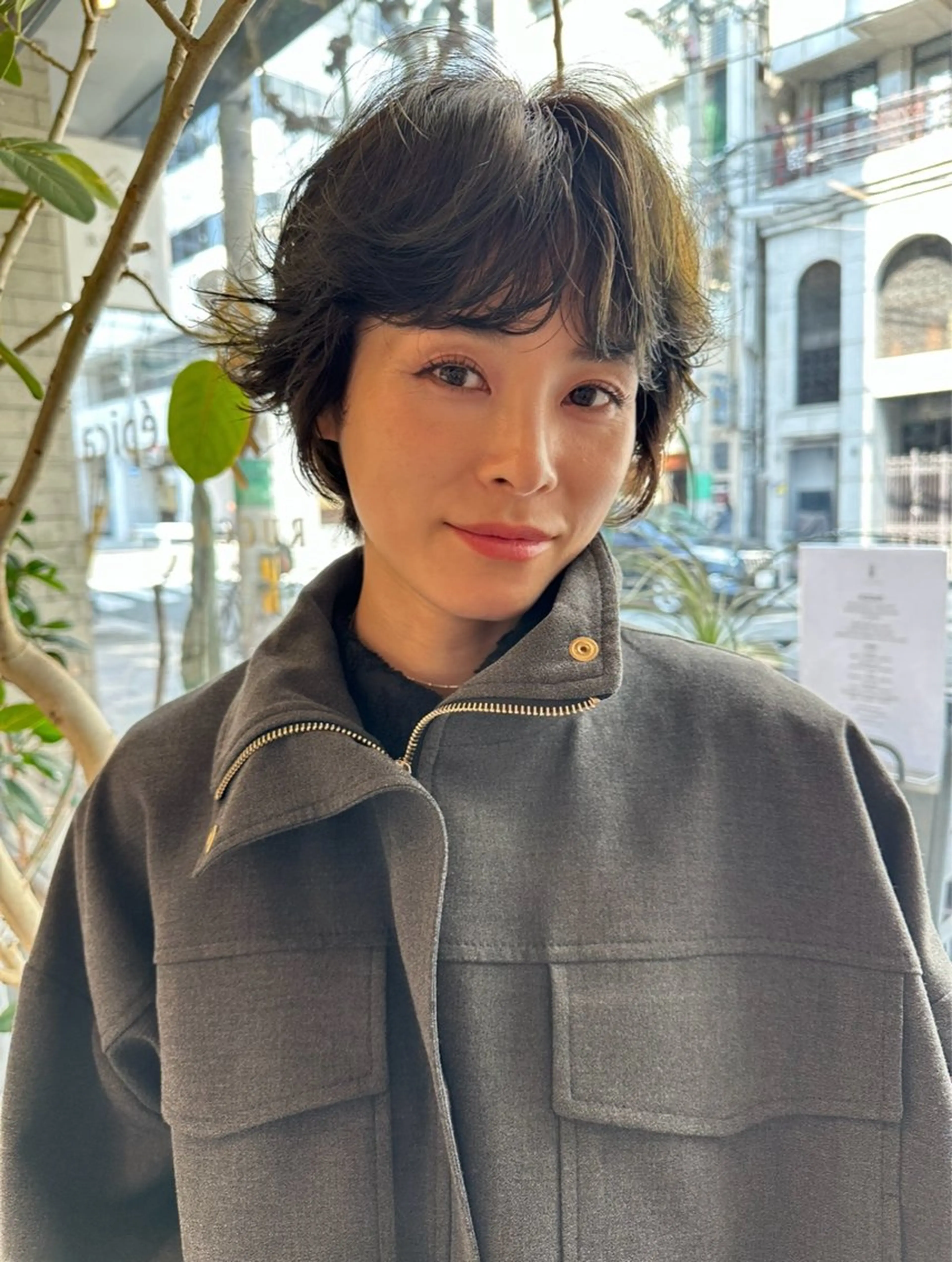 ショート カラー パーマ アッシュ オリーブアッシュ ヘッドスパ 伊藤 拓哉のヘアスタイル