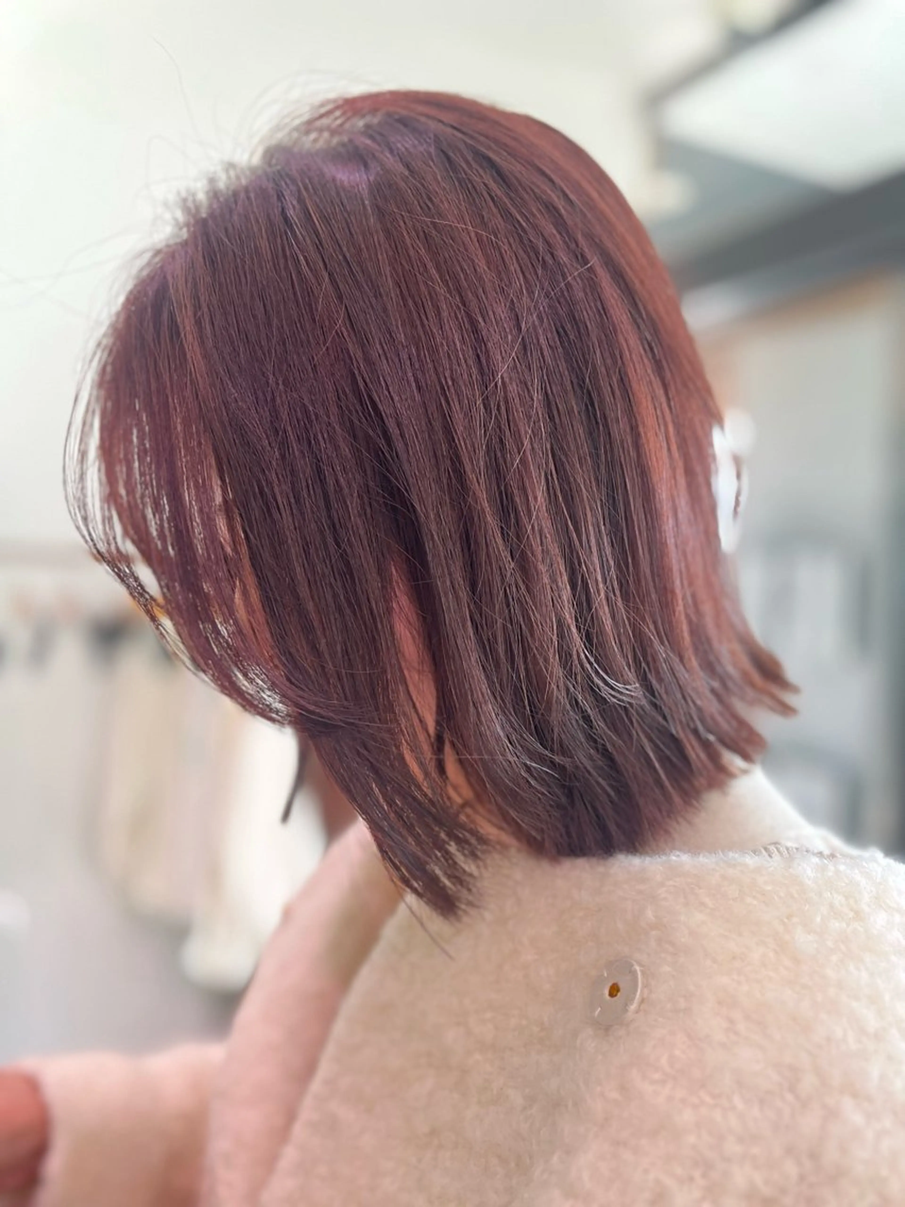 ミディアム Cuthie 泉川のヘアスタイル