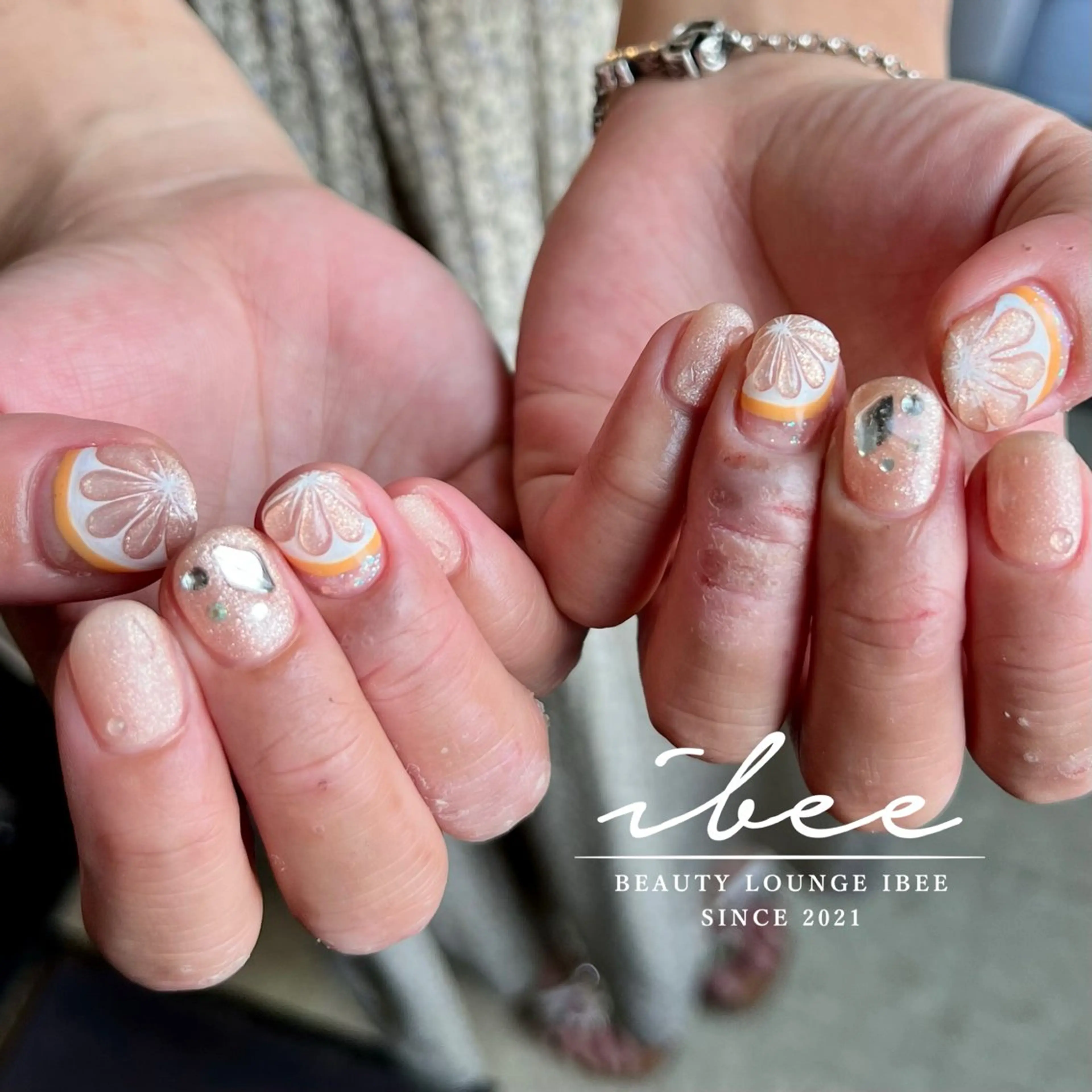 ネイル ハンドネイル ibee nail 🤍yumiのネイルデザイン