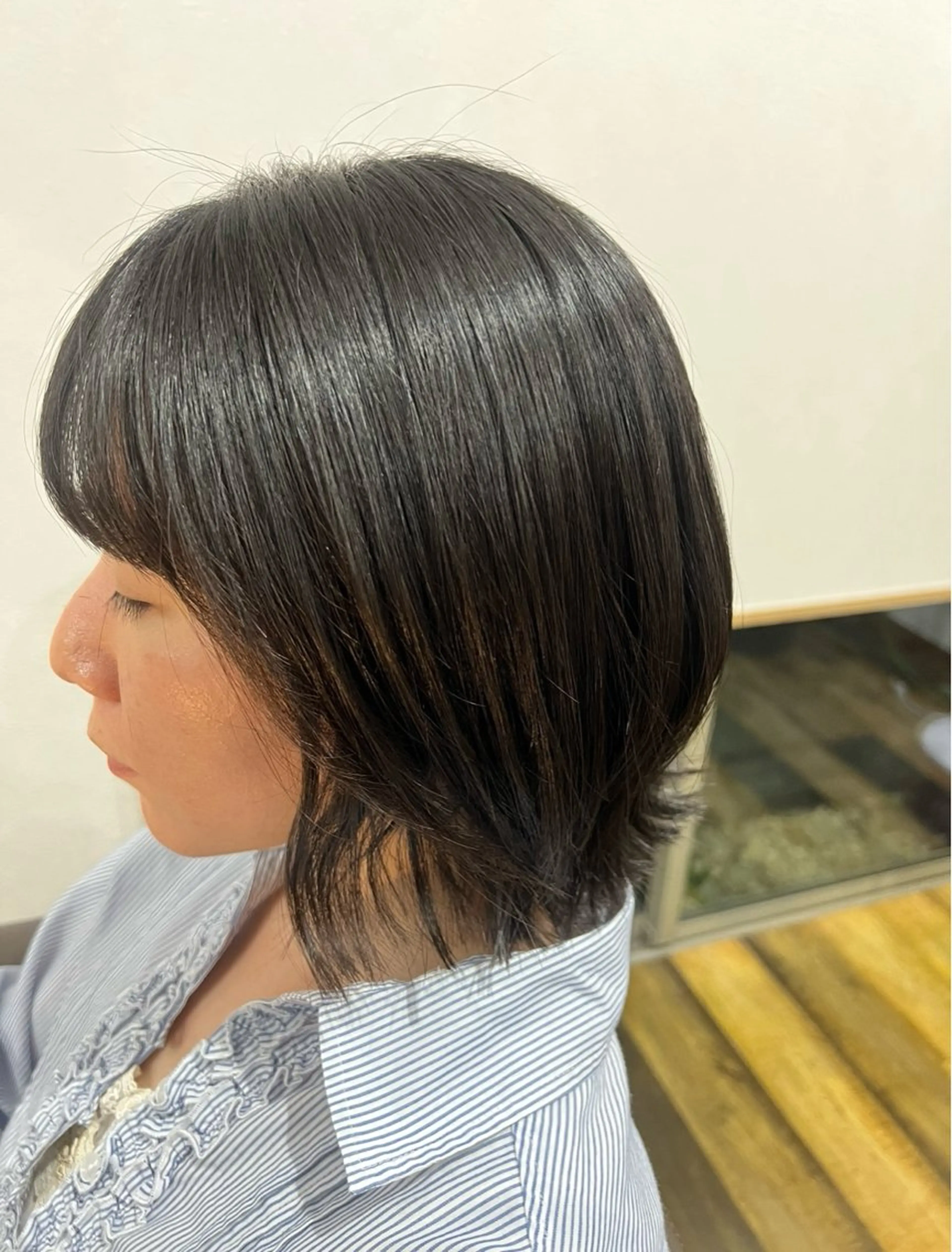 ミディアム 野沢 亜美のヘアスタイル