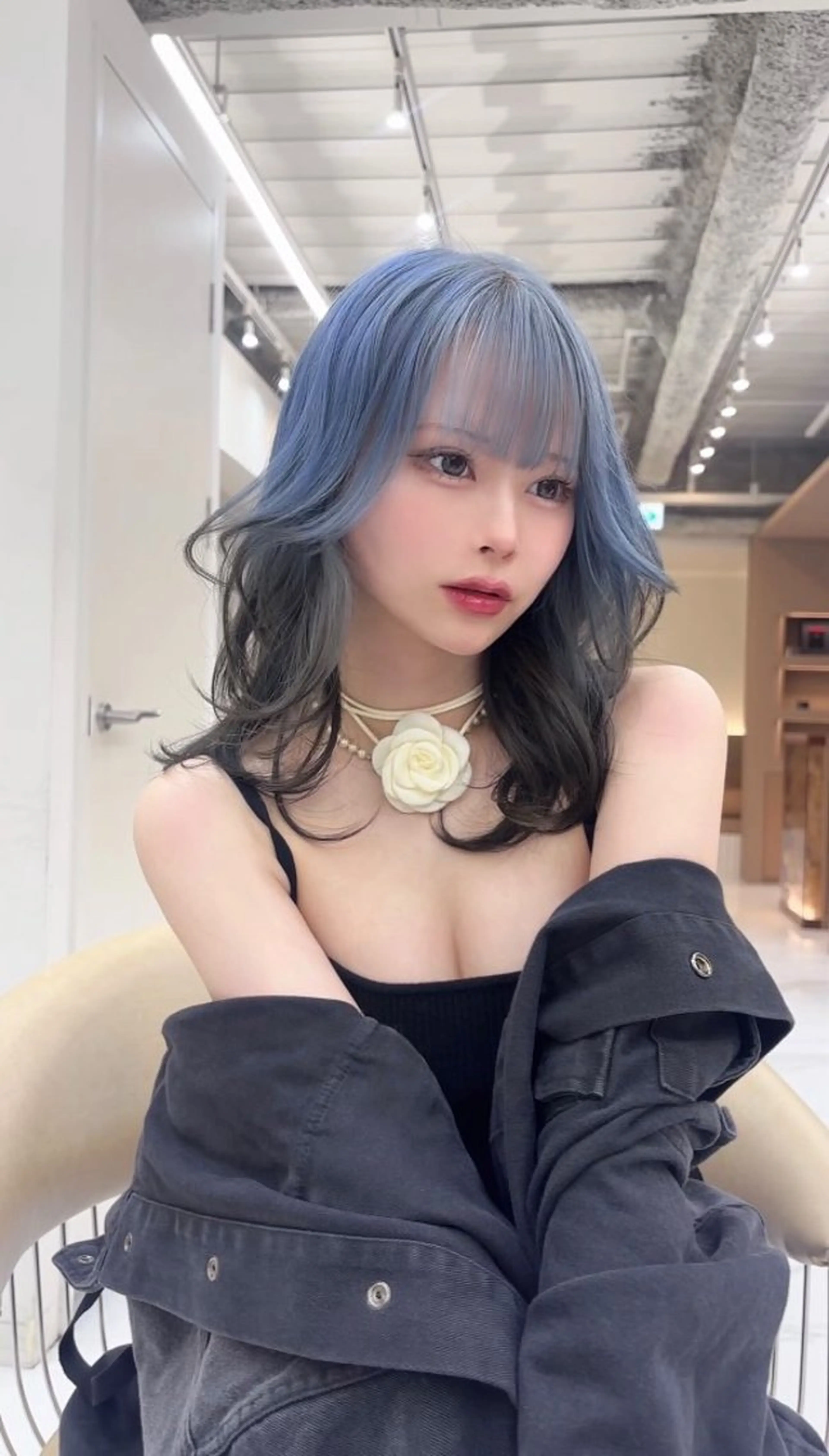 ロング ヘアカラー トリートメント 顔周り\エクステ\ 透明感カラー\まりんのヘアスタイル