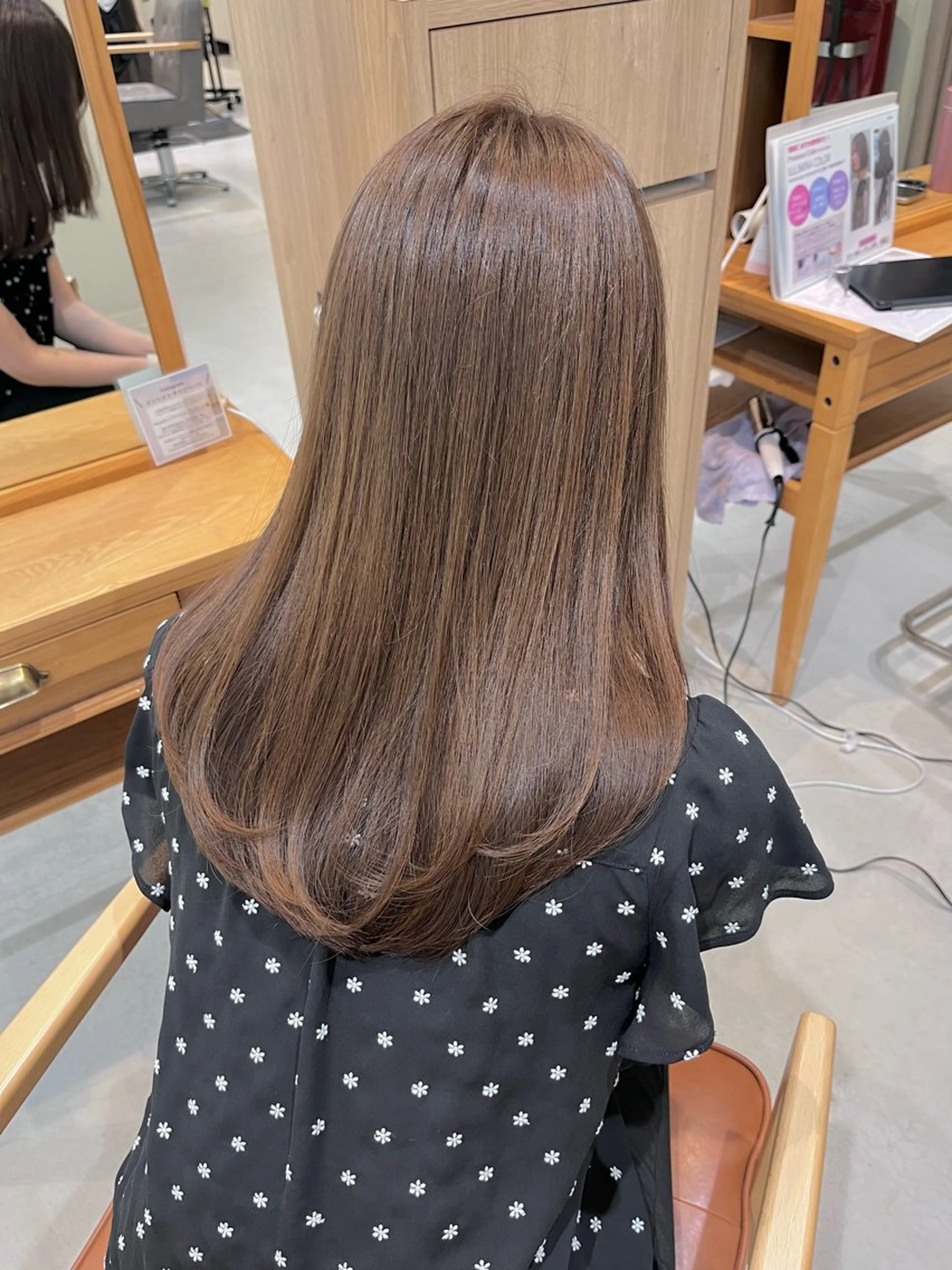 ロング カラー ベージュカラー 透明感カラー🫧🌈 似合わせカット✂︎のヘアスタイル