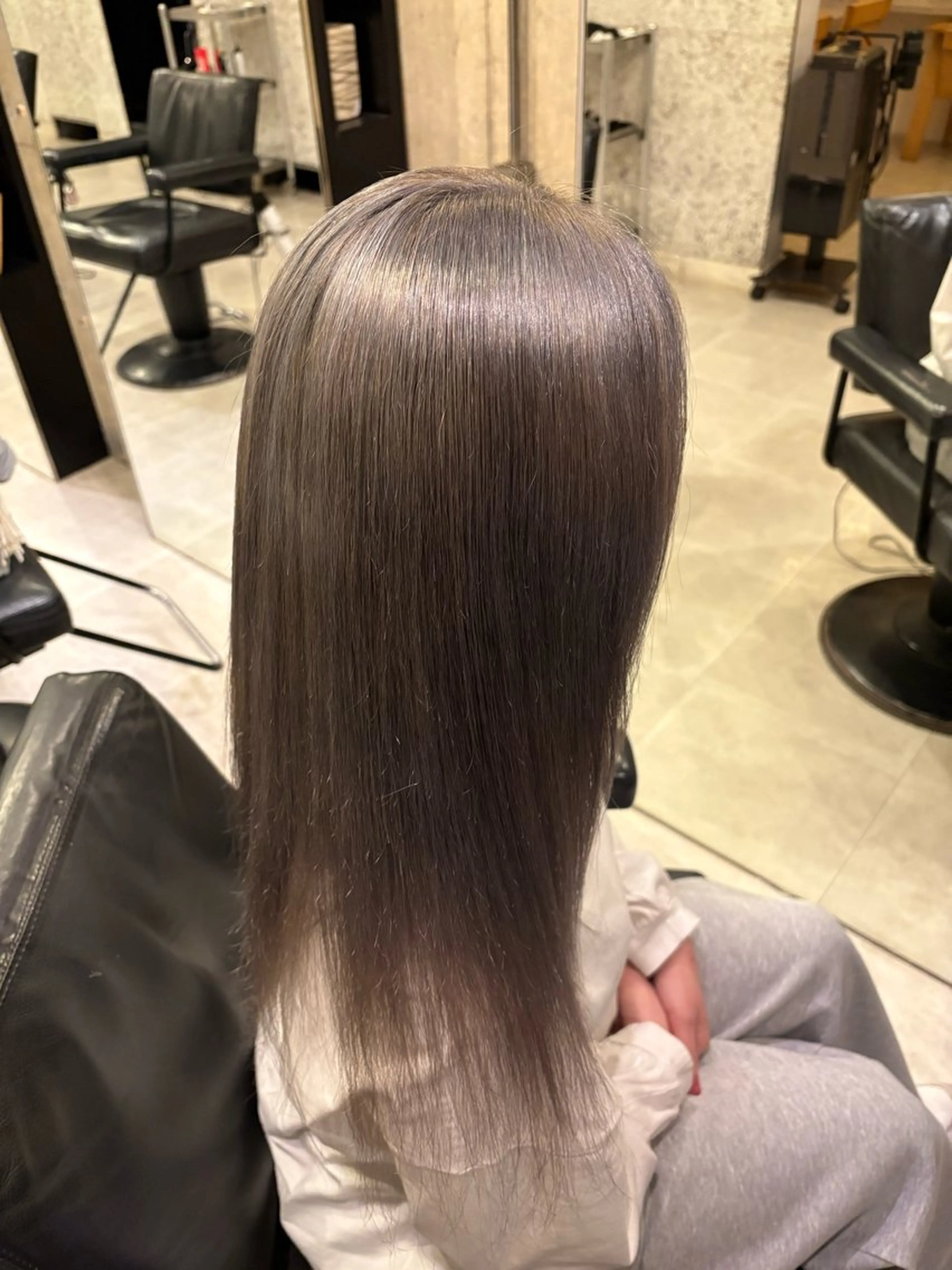 セミロング ヘアカラー «料金🆓カット モデル»キリ🌿のヘアスタイル