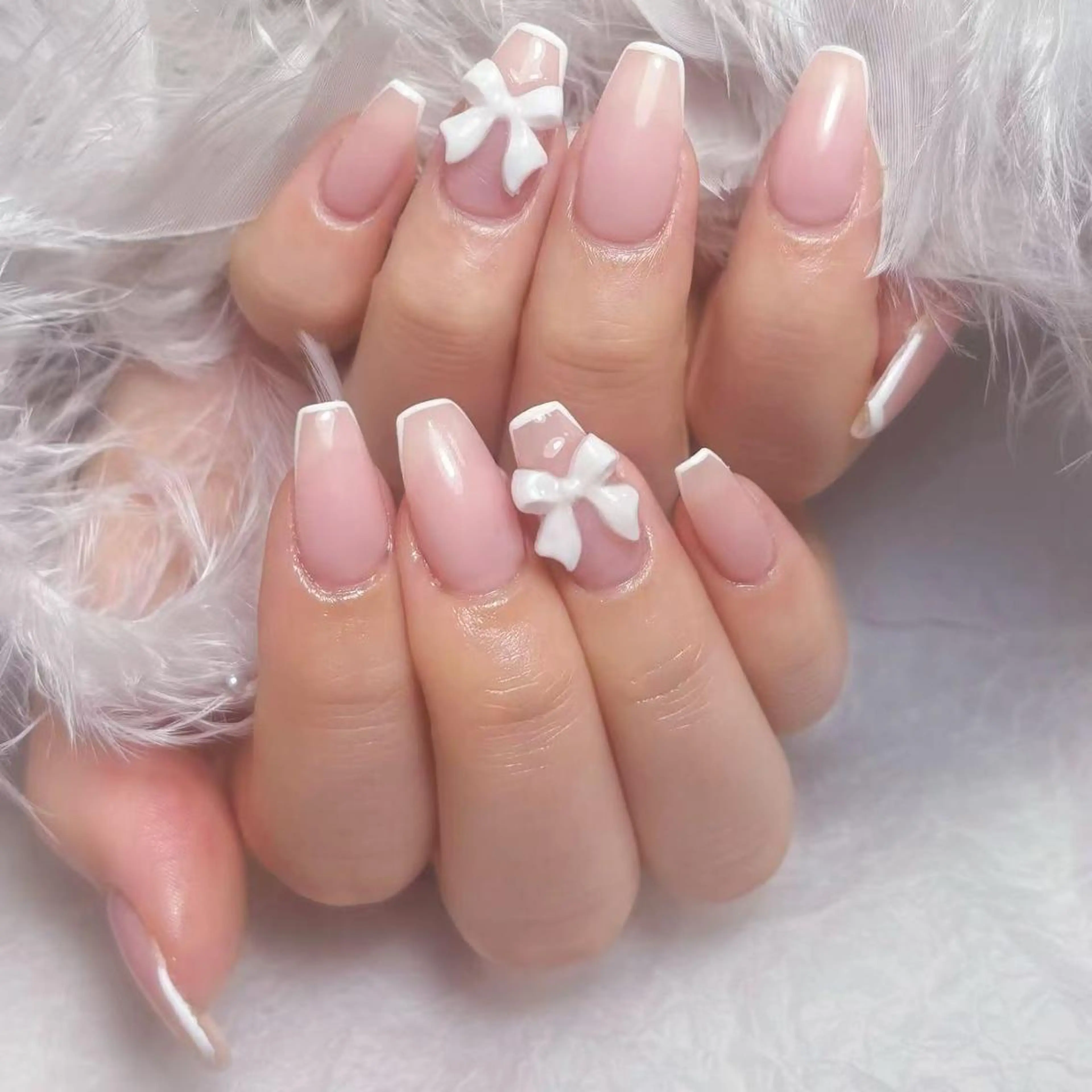 ネイル アートネイル オーロラネイル フラッシュネイル ガーリー キラキラネイル リナ 💅のネイルデザイン