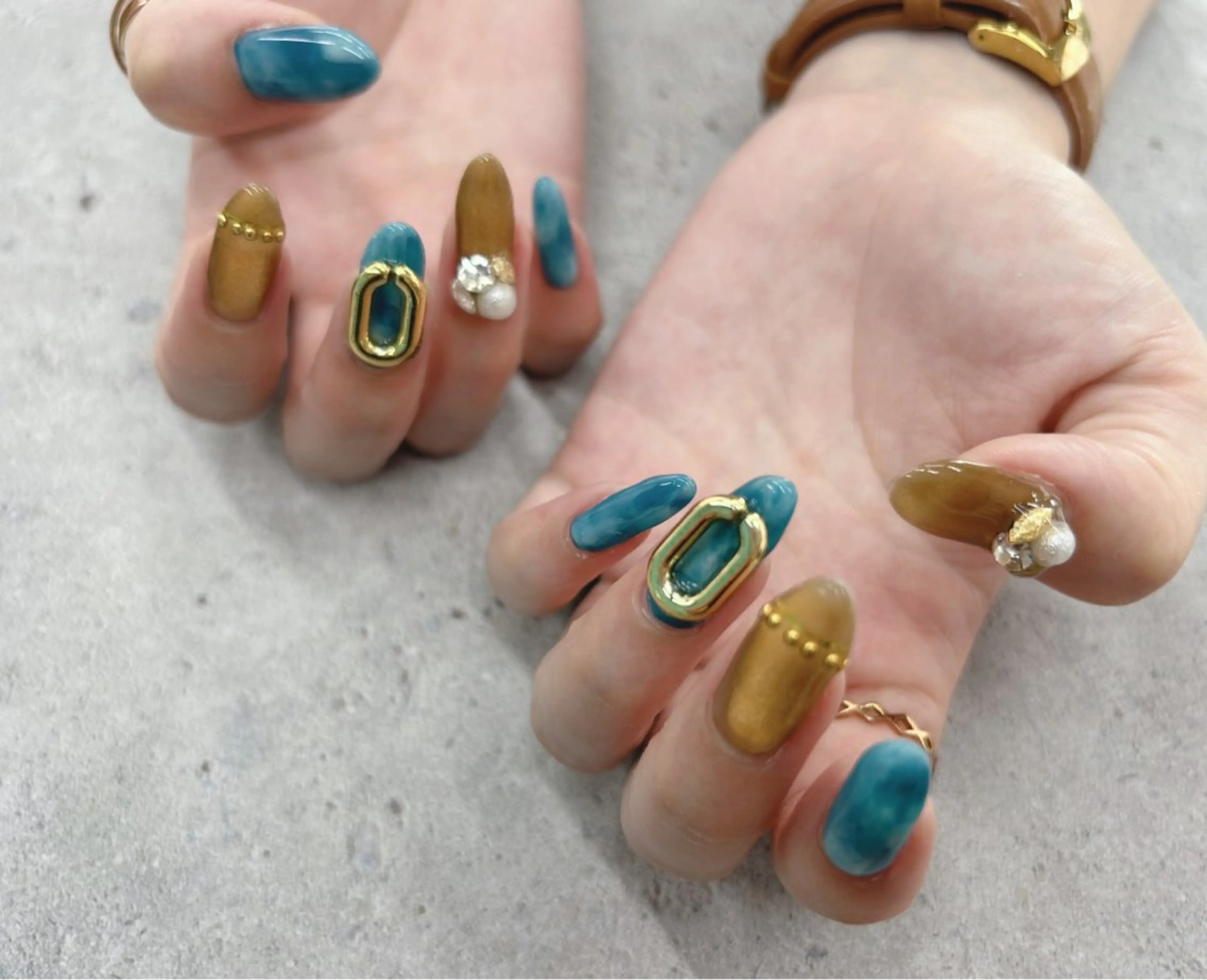 ネイル マグネットネイル 大理石ネイル(マーブル) ハンドネイル Nail Salon agré所属・agré ネイルサロン　アグレのネイルデザイン