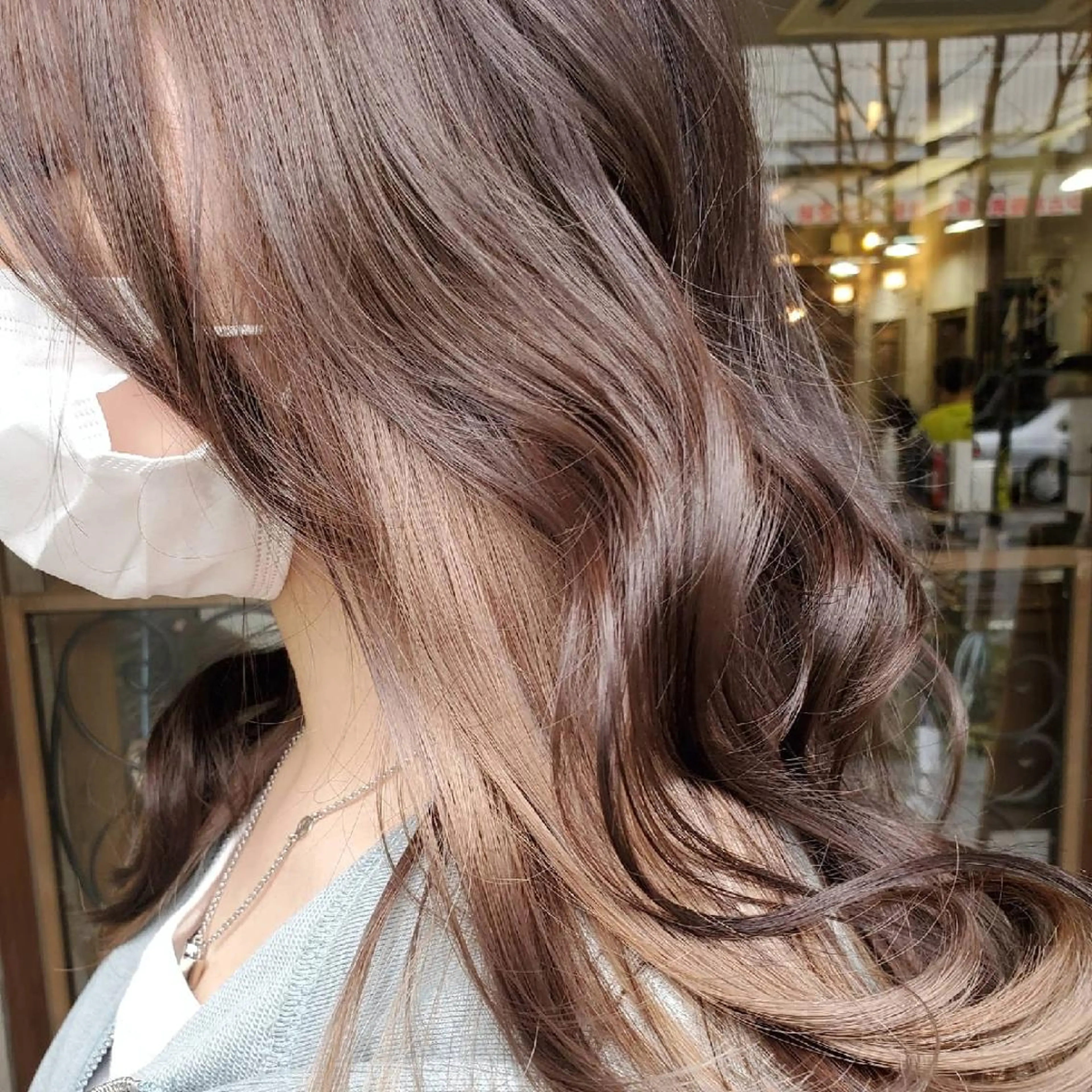 セミロング カラー インナーカラー 梅澤 勧太のヘアスタイル