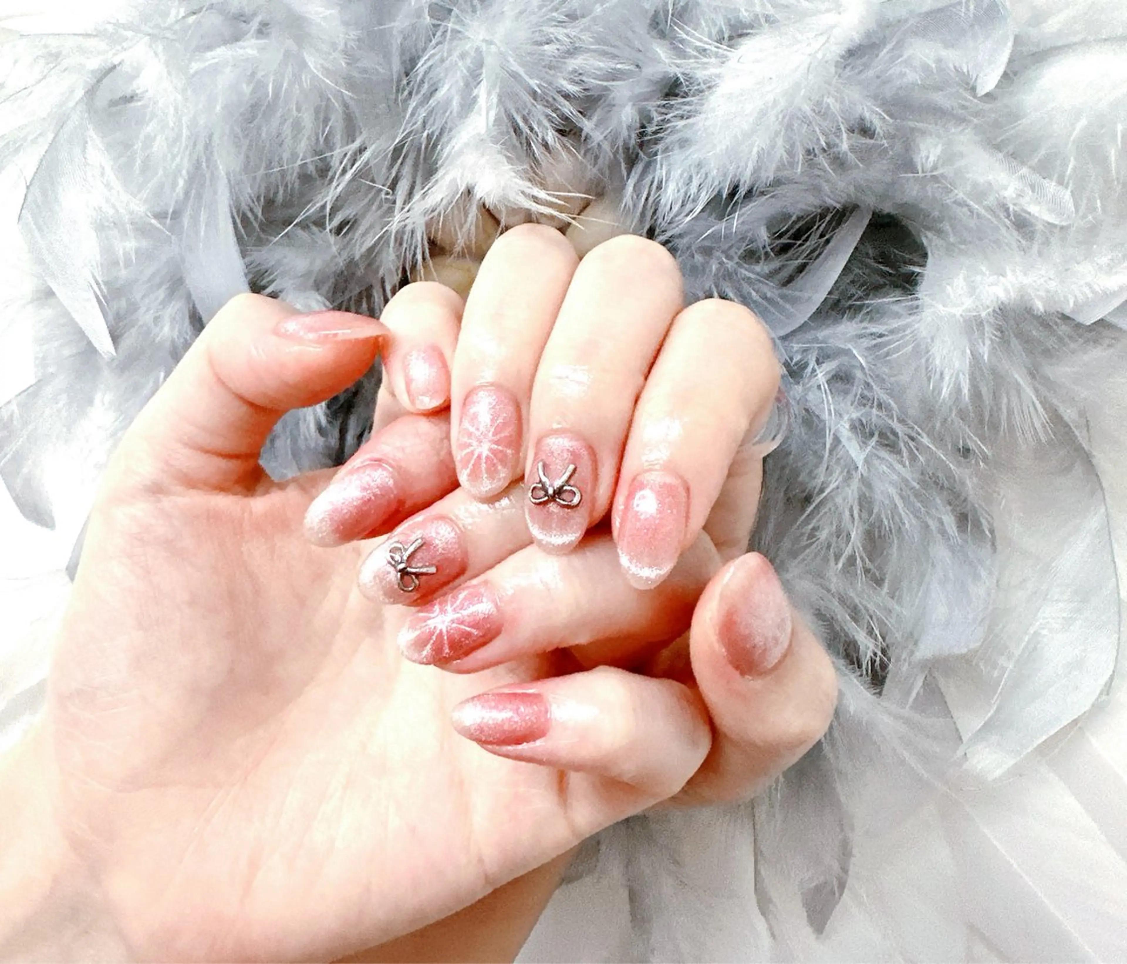 ネイル フレンチネイル マグネットネイル マグネットフレンチ ハンドネイル Pretty Nail Salon (ジェル&ケア)所属・Pretty Nail Salonのネイルデザイン