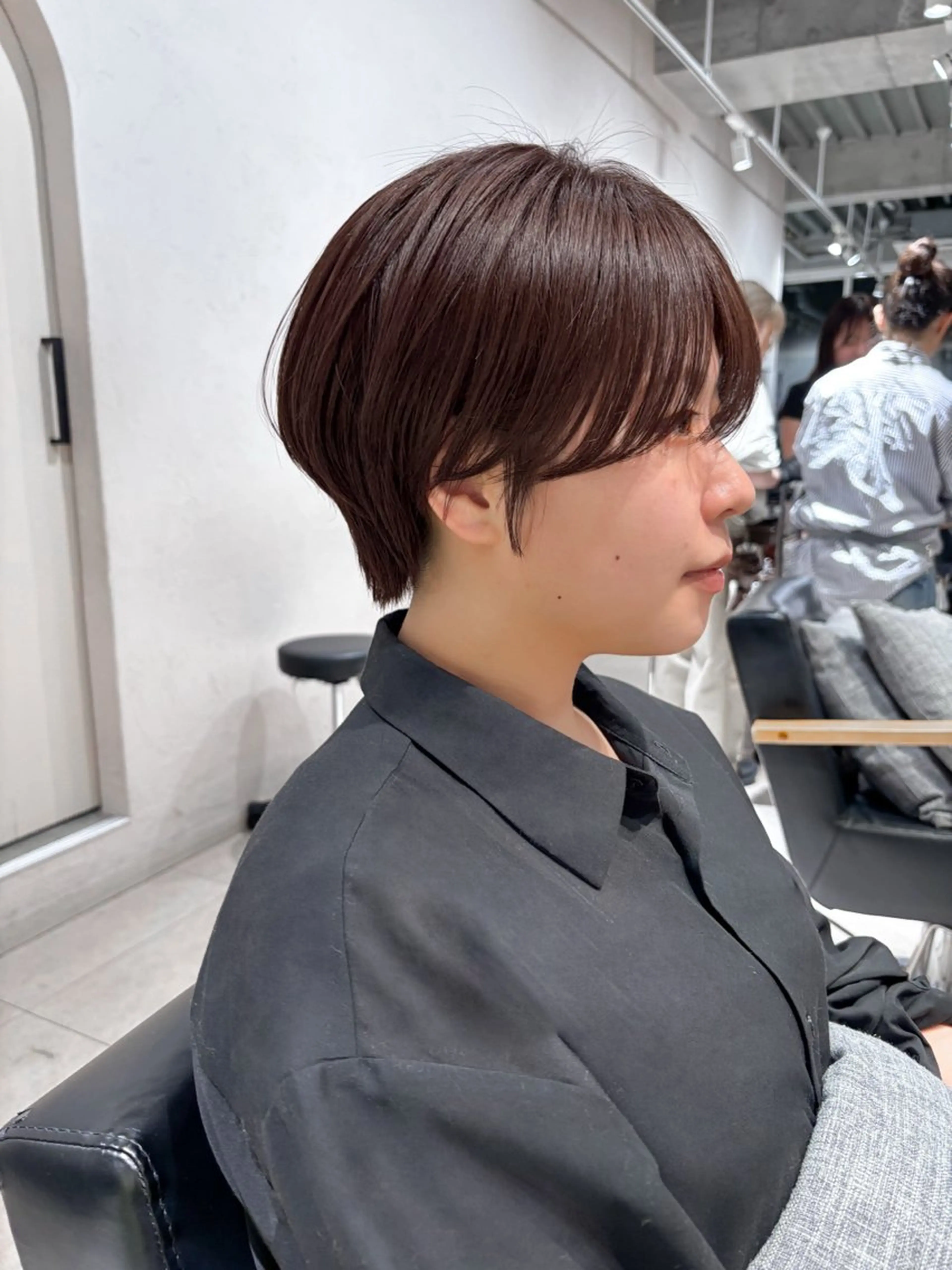 ショート パーマ 渡邊 百咲のヘアスタイル