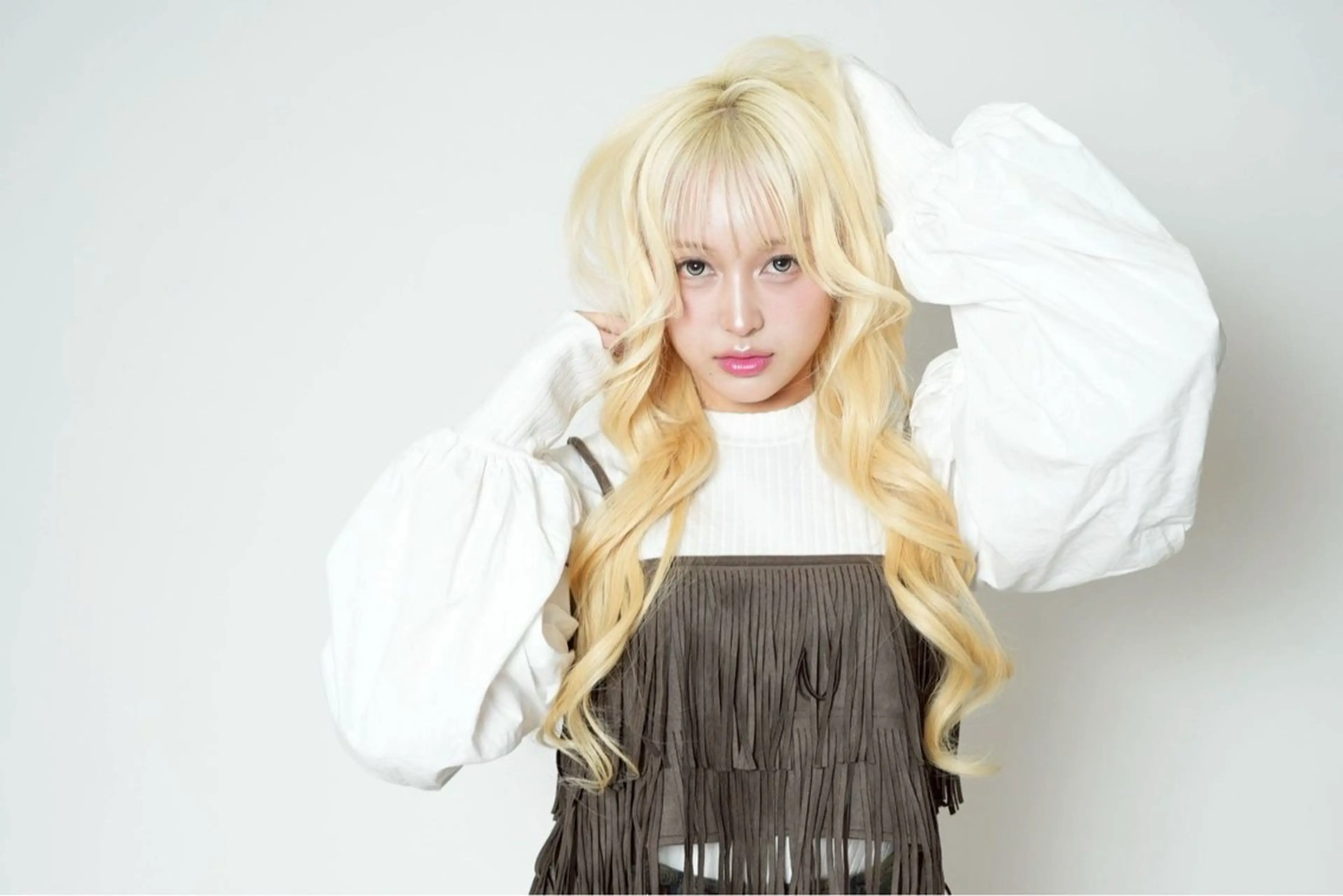 ロング カラー 𝗠𝗜𝗞𝗨︎ ︎✦︎.ワンカラーのヘアスタイル