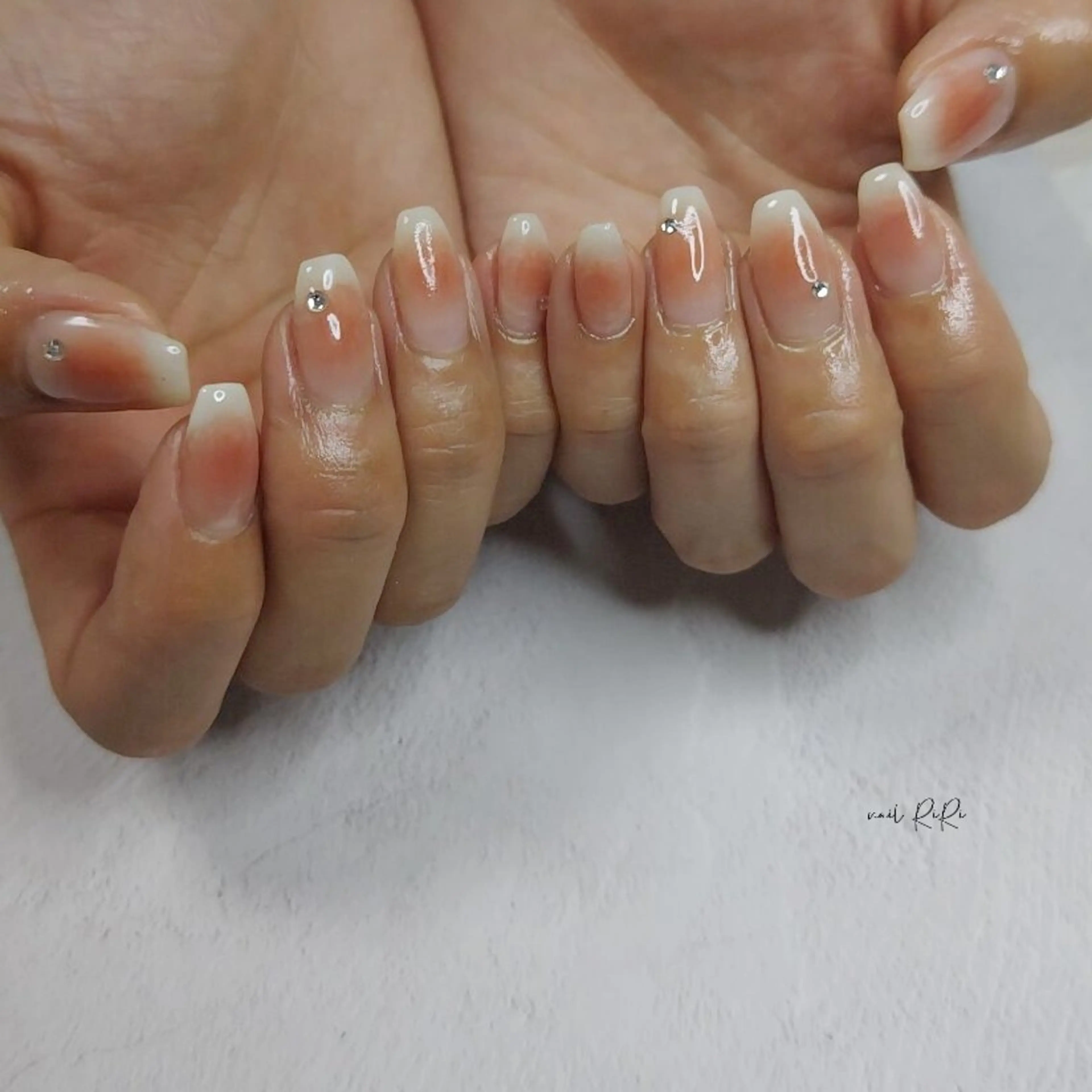 ネイル ストーンネイル nail RiRi アトレナチュラのエステ・リラクイメージ
