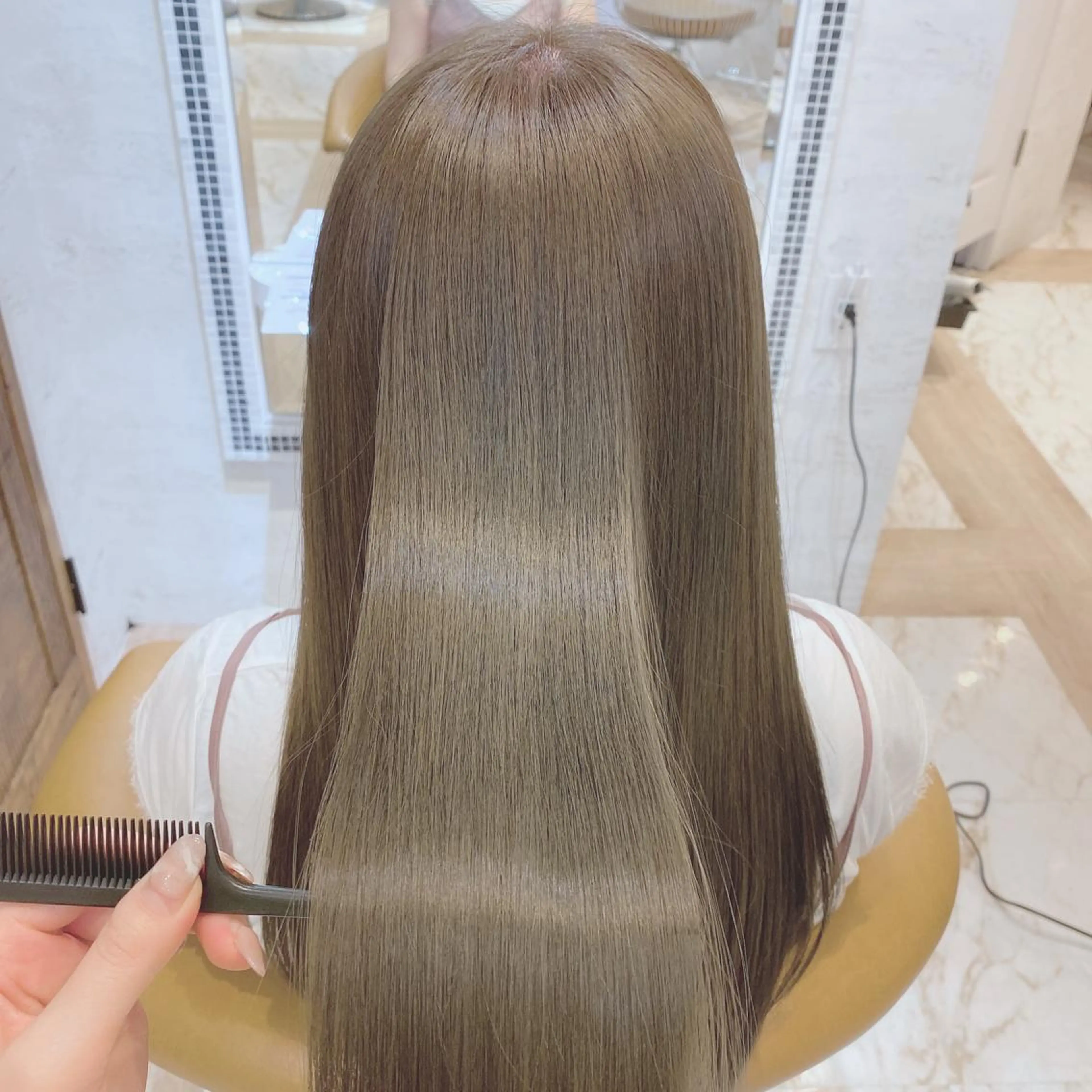 ミディアム トリートメント カット 代表山口ひな 髪質改善のプロのヘアスタイル