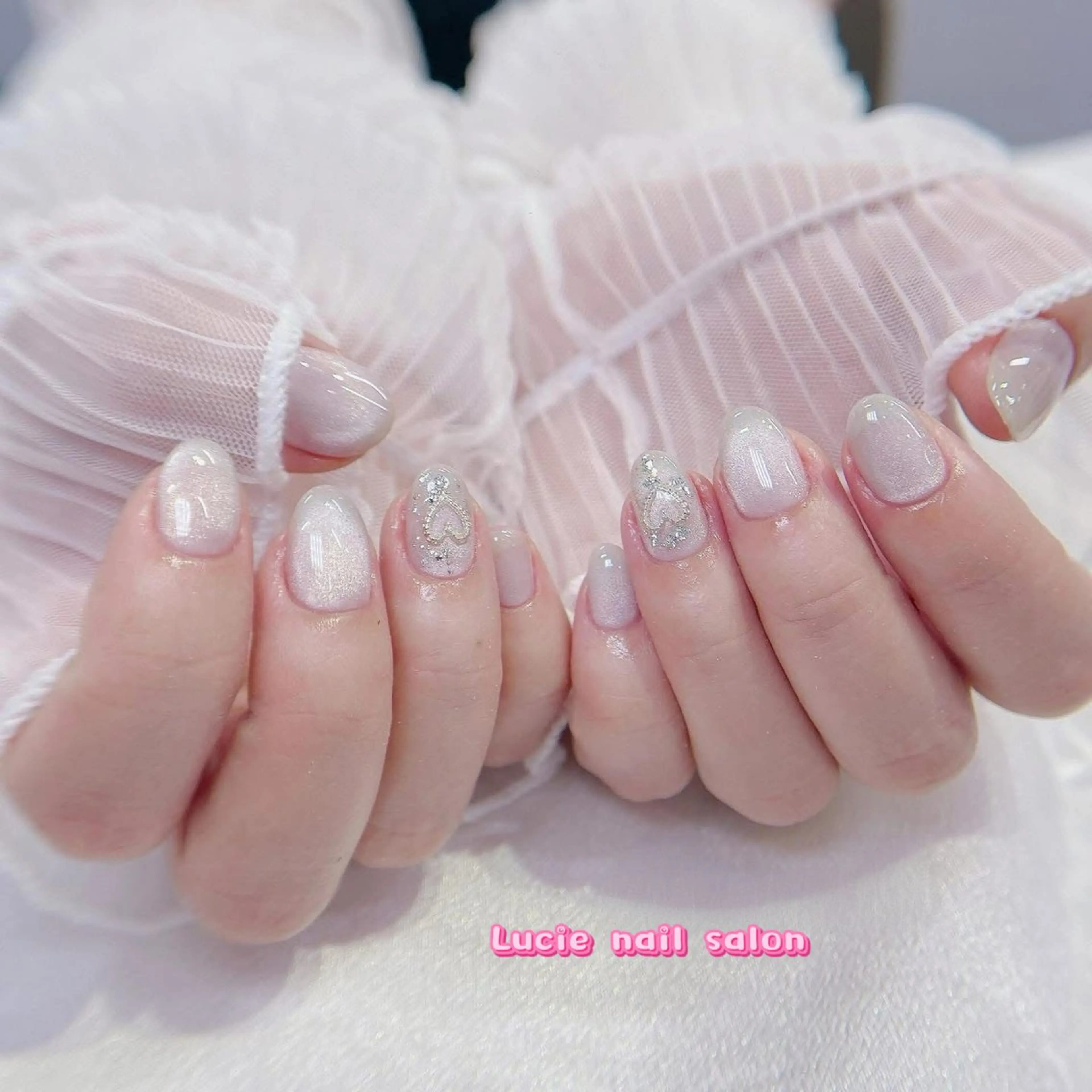 ネイル フレンチネイル ジェルネイル グラデーション 持ち込み オフィスネイル ハンドネイル LUCIE NAILのネイルデザイン