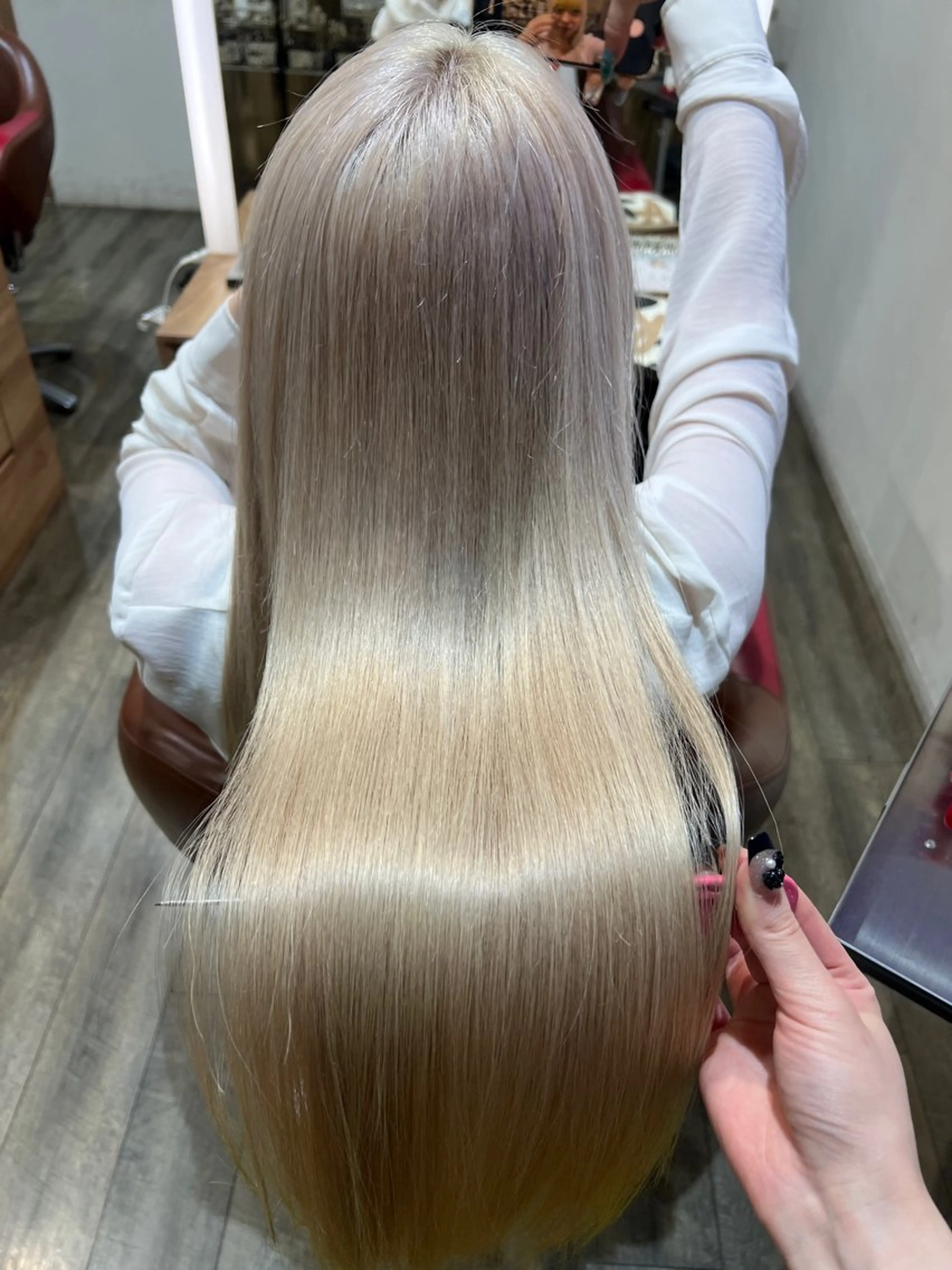 ロング カラー ナチュラル/艶髪 /牧野 佑菜のヘアスタイル