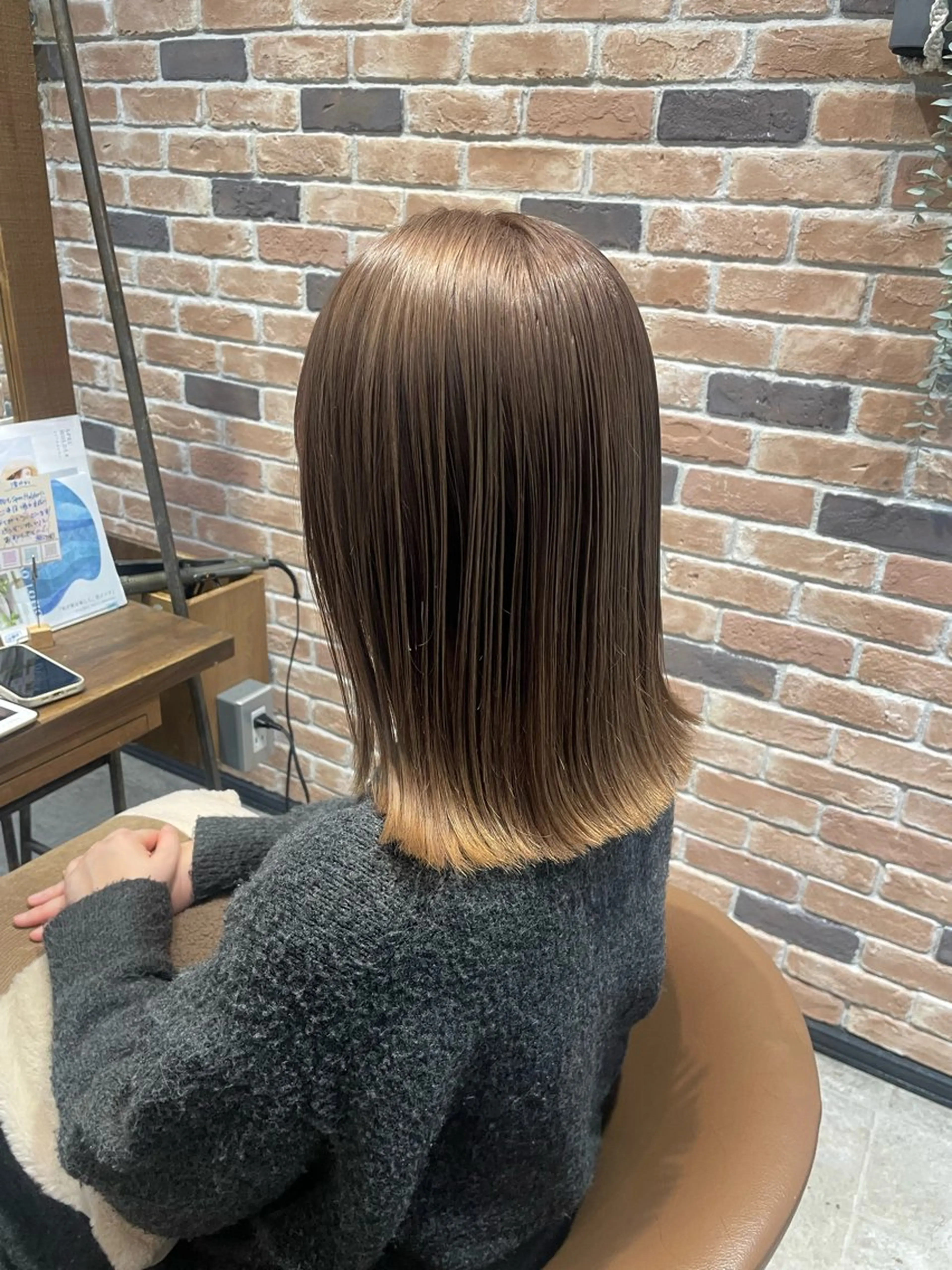 ミディアム ヘアカラー 和田 真依のヘアスタイル