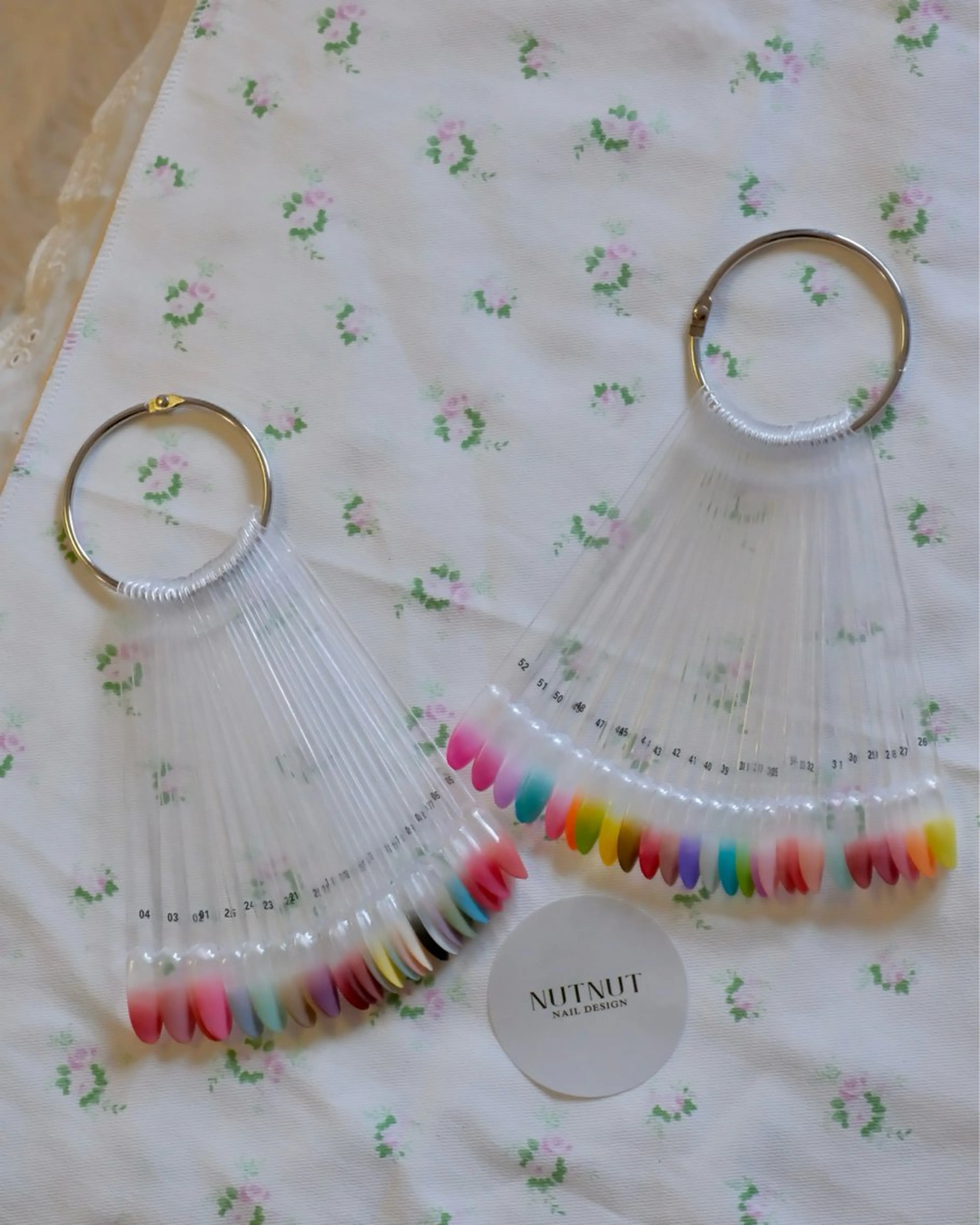 ネイル フレンチネイル ジェルネイル マグネットネイル ミラーネイル ニュアンスネイル NutNut 原宿/北参道【ナットナット】所属・清水 夏澪のネイルデザイン