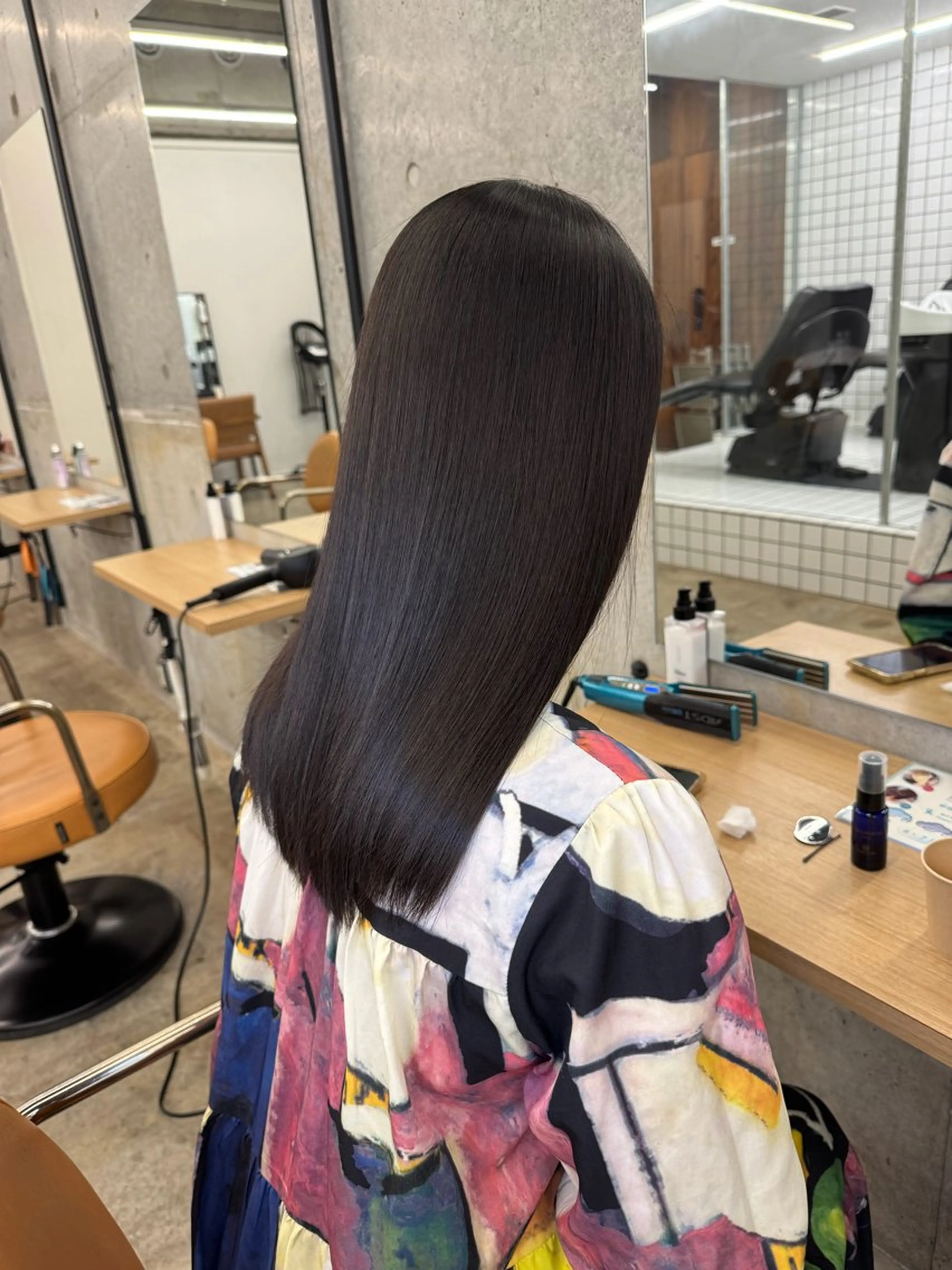 ロング 髪質改善 レイヤーカット 縮毛矯正 トリートメント 縮毛矯正 トリートメント 縮毛矯正×髪質改善× 艶髪カラー 吉原和磨のヘアスタイル