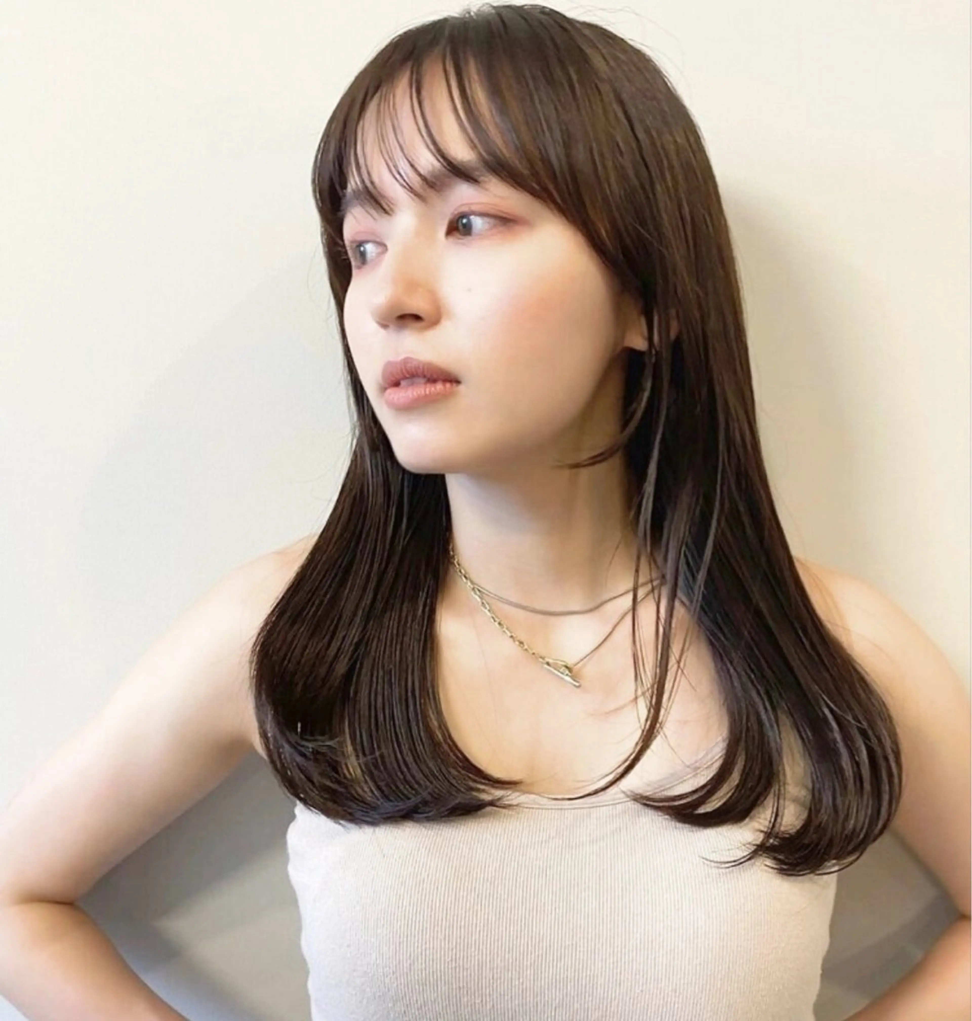 ロング レイヤーカット カット トリートメント 吉川 陽菜のヘアスタイル