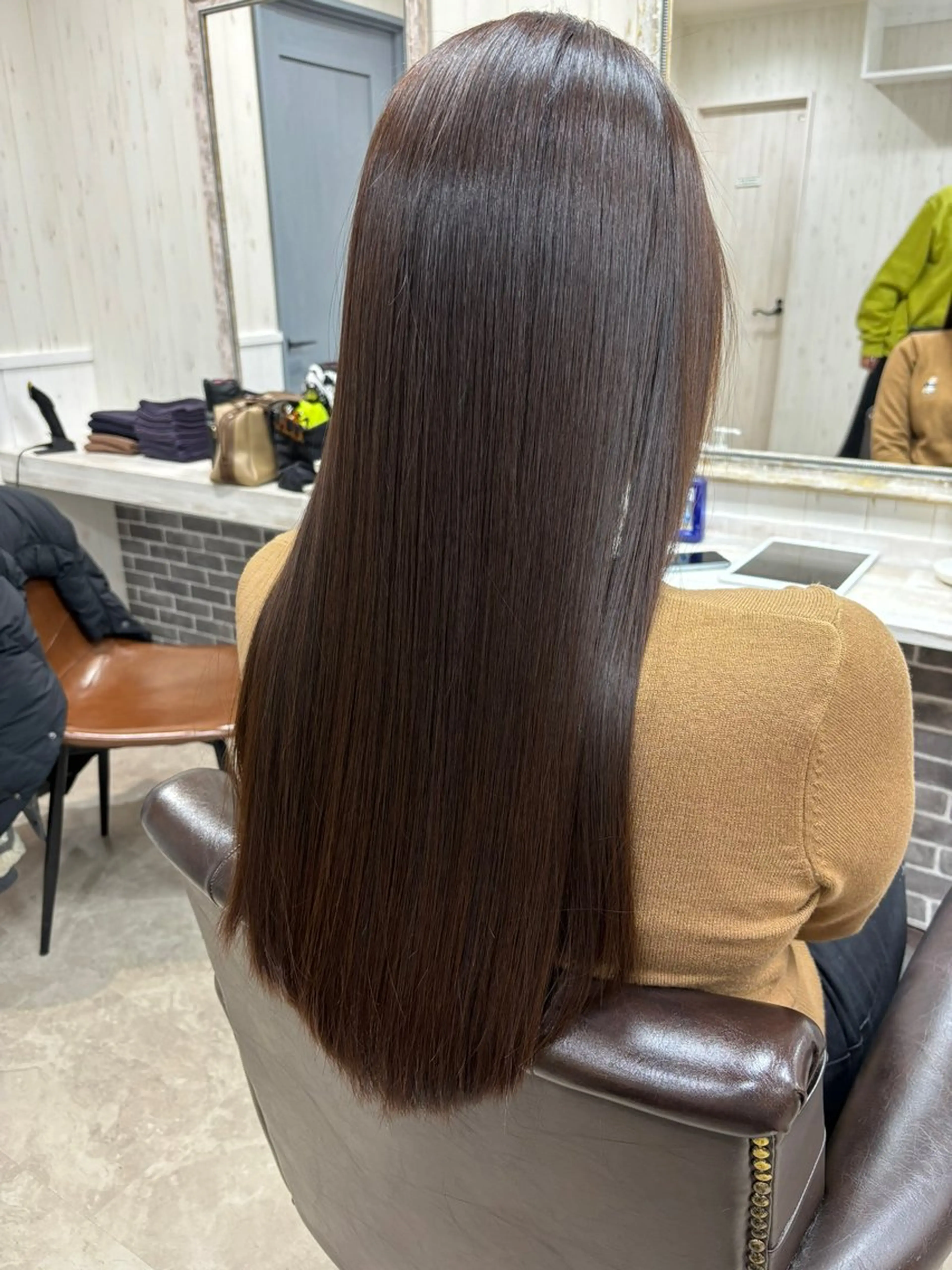 セミロング カット ヘアカラー トリートメント 普天間 翔太のヘアスタイル