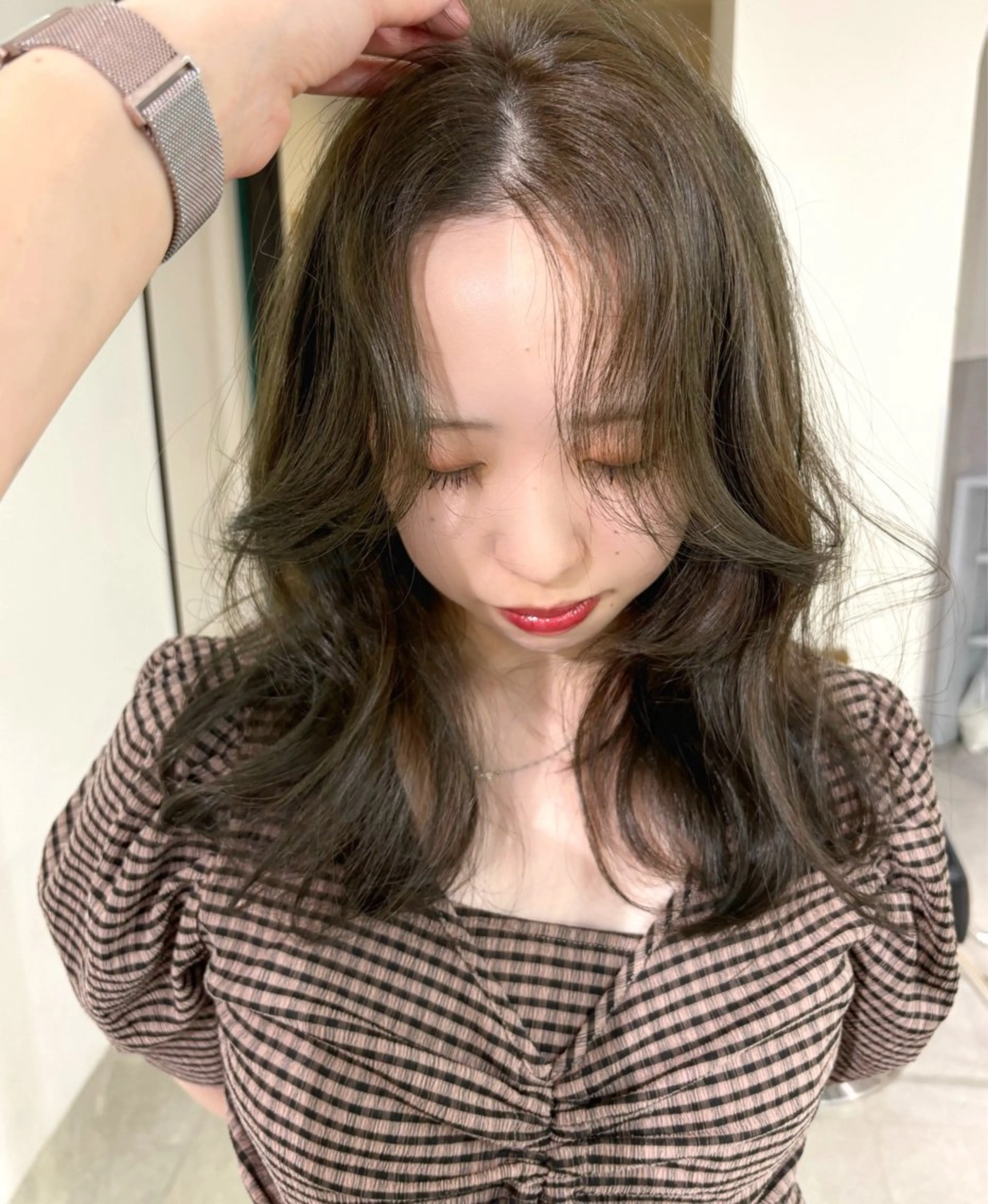 セミロング カラー ベージュカラー 黒髪 ブリーチ 透明感カラー ダブルカラー mizuki/ピンク ベージュ.レイヤーのヘアスタイル