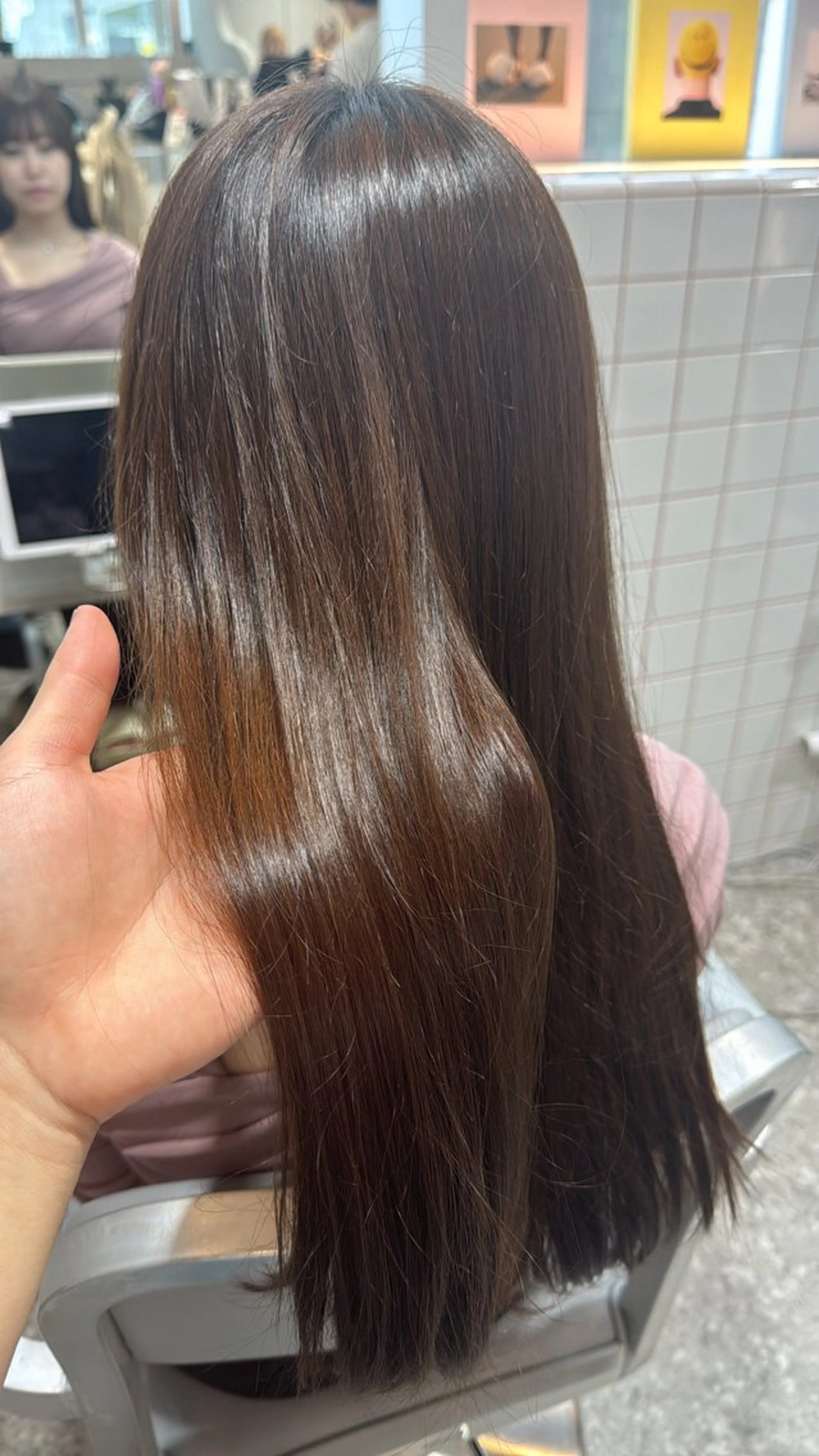 ロング カラー 絶対垢抜けレイヤー/ 透明感カラーリョウヤのヘアスタイル