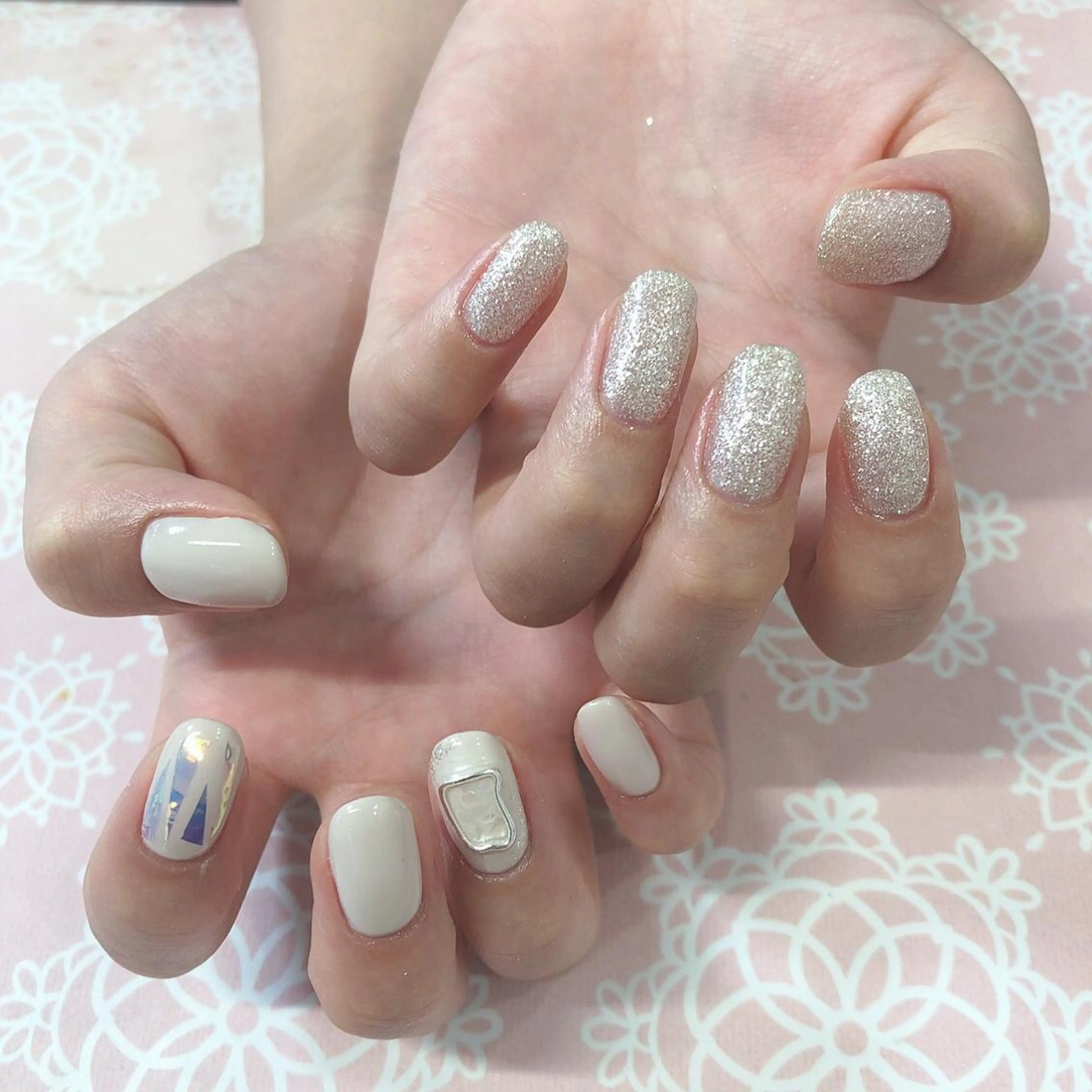 ネイル ハンドネイル 西岡 杏のネイルデザイン