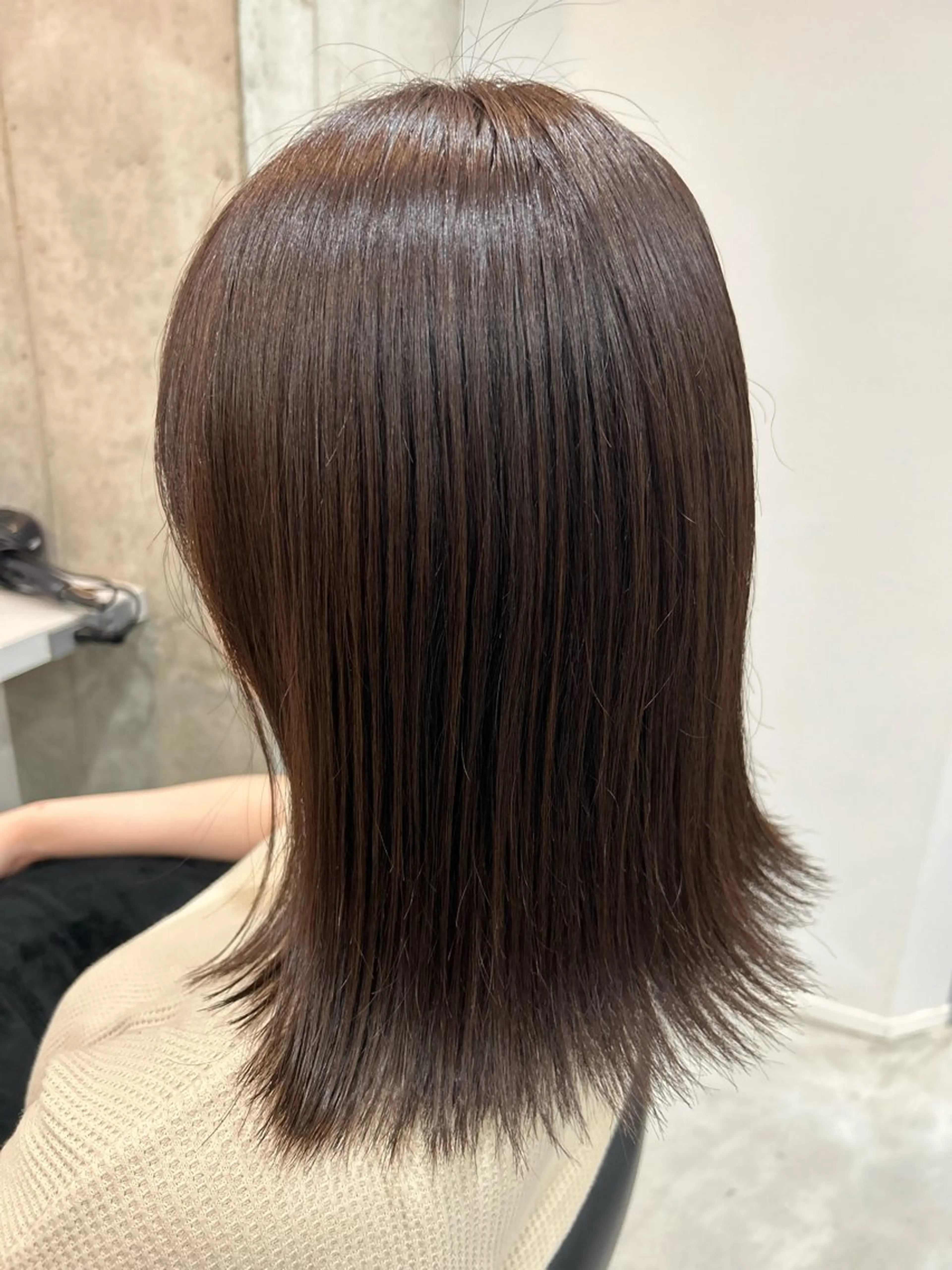 ミディアム カラー ブリーチ グレージュ ブリーチなしカラー 🌊インナーカラー 🐬櫻井海星のヘアスタイル