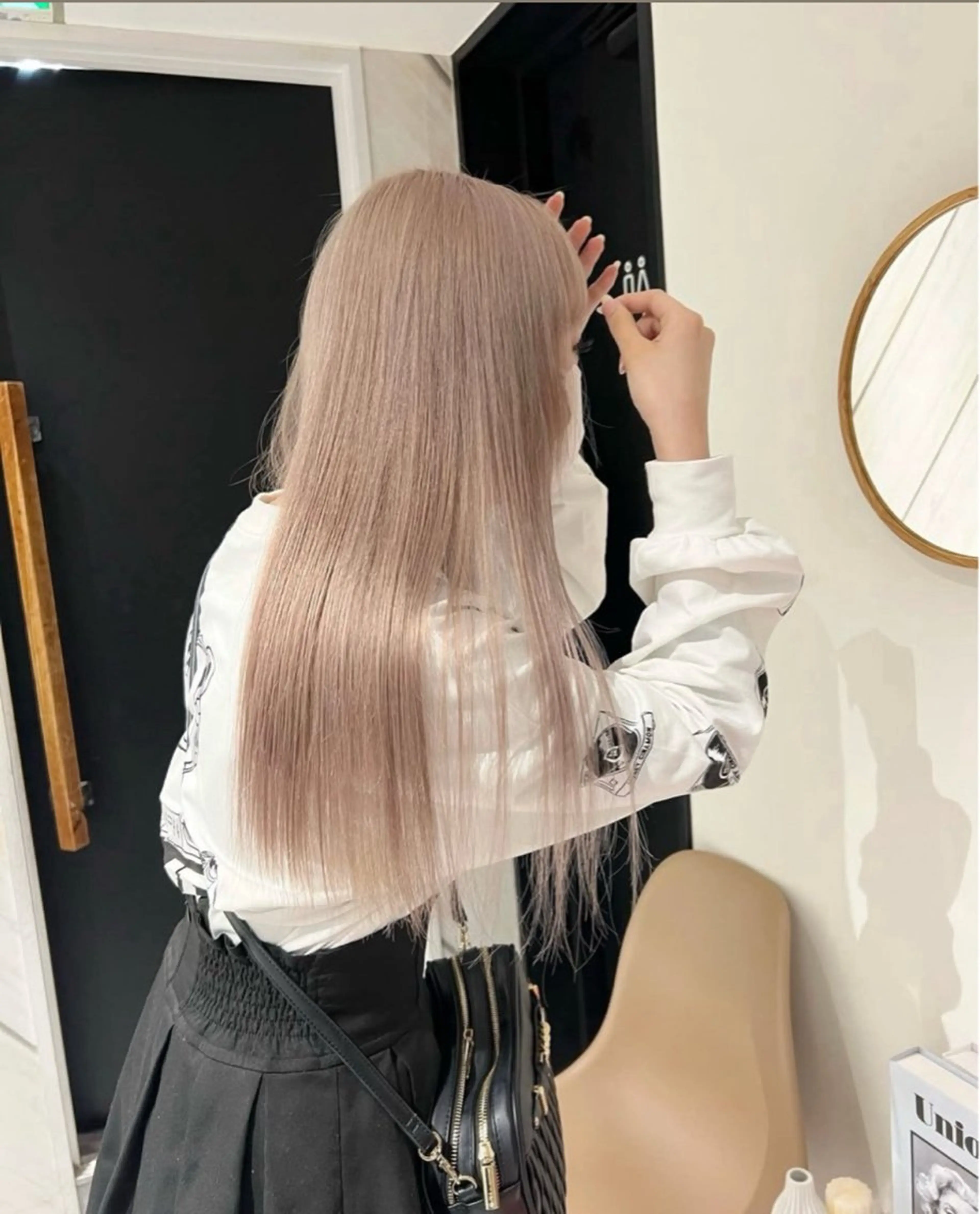 【minimo限定🌟】ブリーチ➕カラー  梅田/ミルクティーベージュ/グレージュ/艶カラーの写真