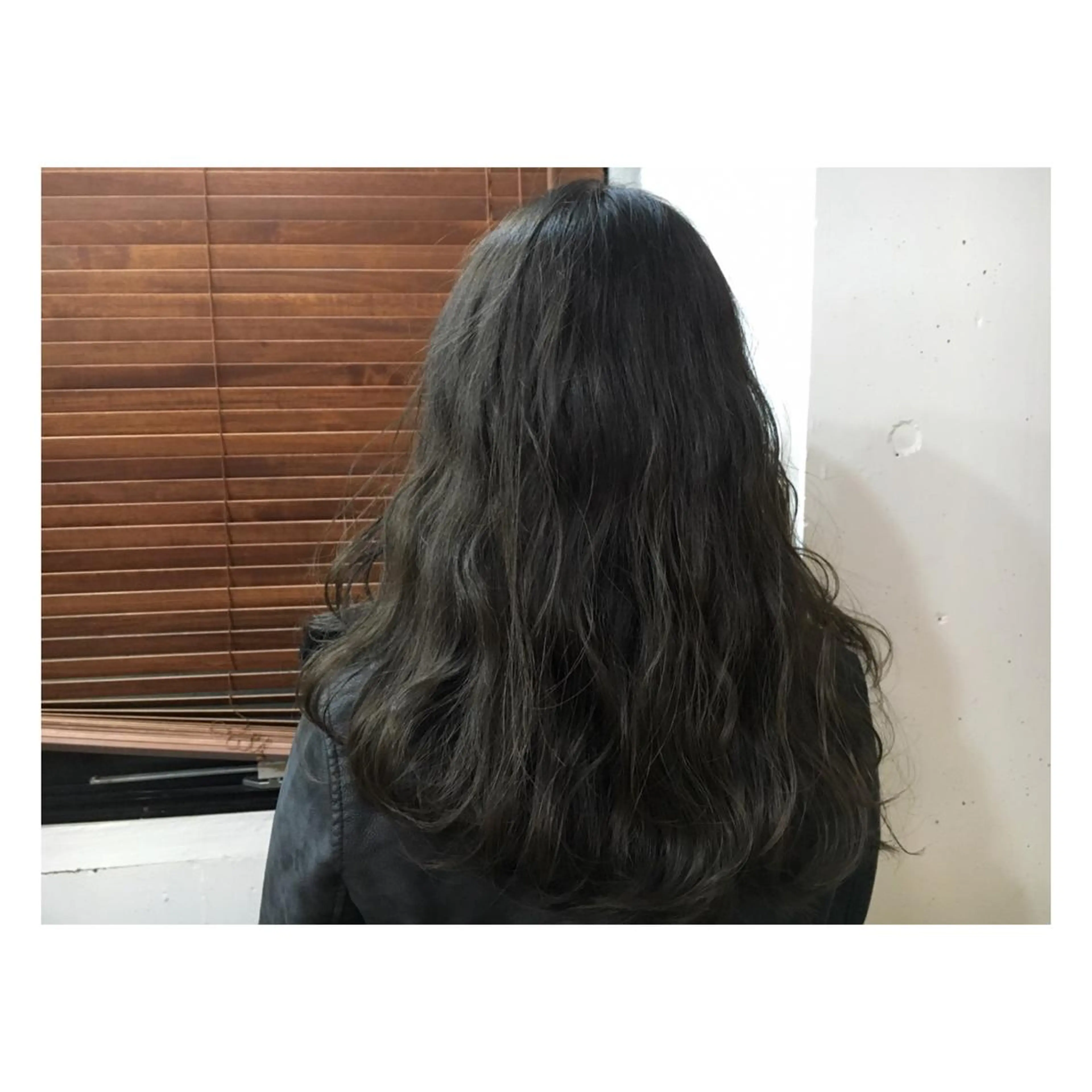 ミディアム セミロング 牛山 静香のマツエク・マツパデザイン