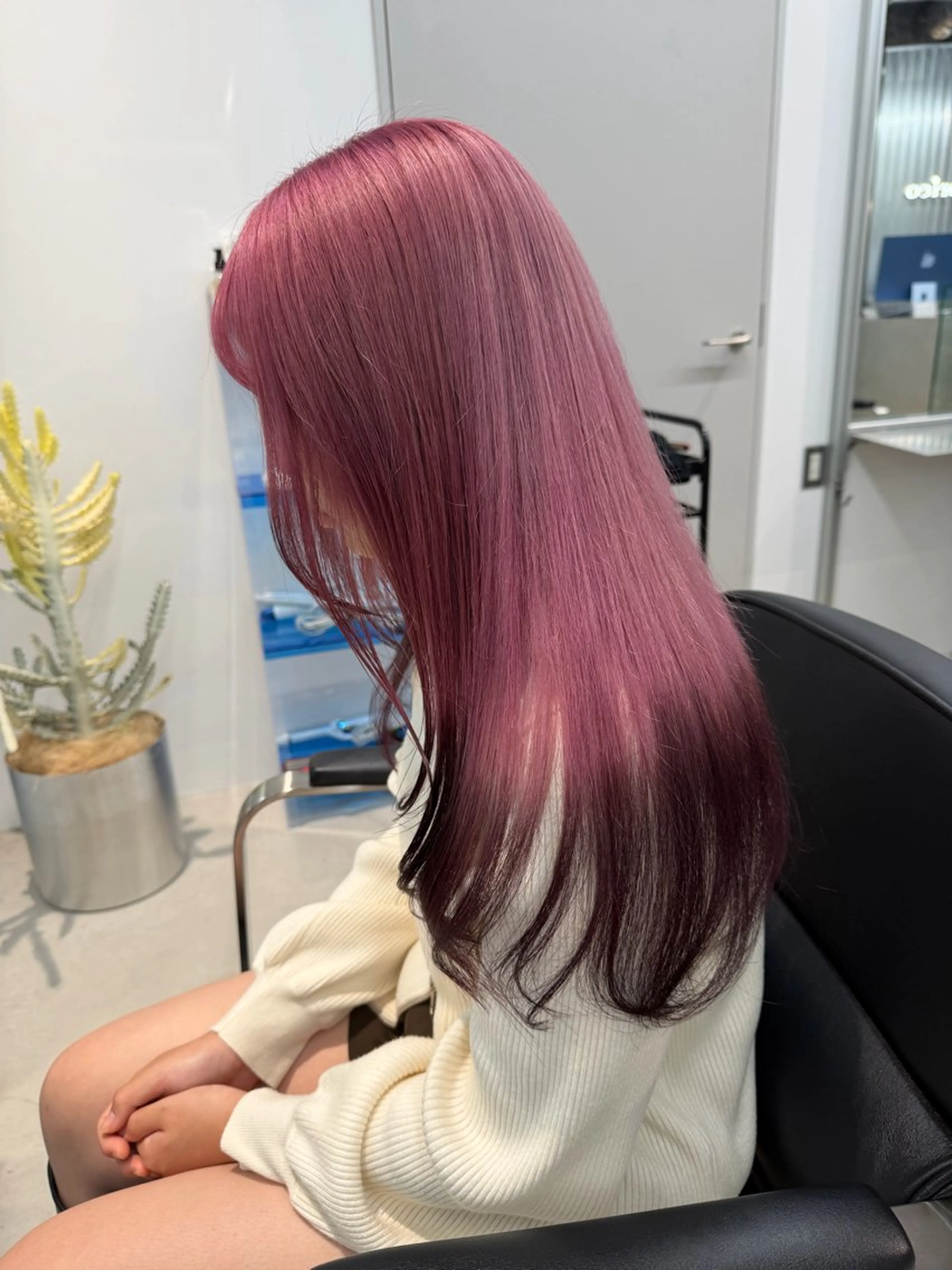 ロング ブリーチ特化🎖️ピ ンクカラー高橋さやかのヘアスタイル