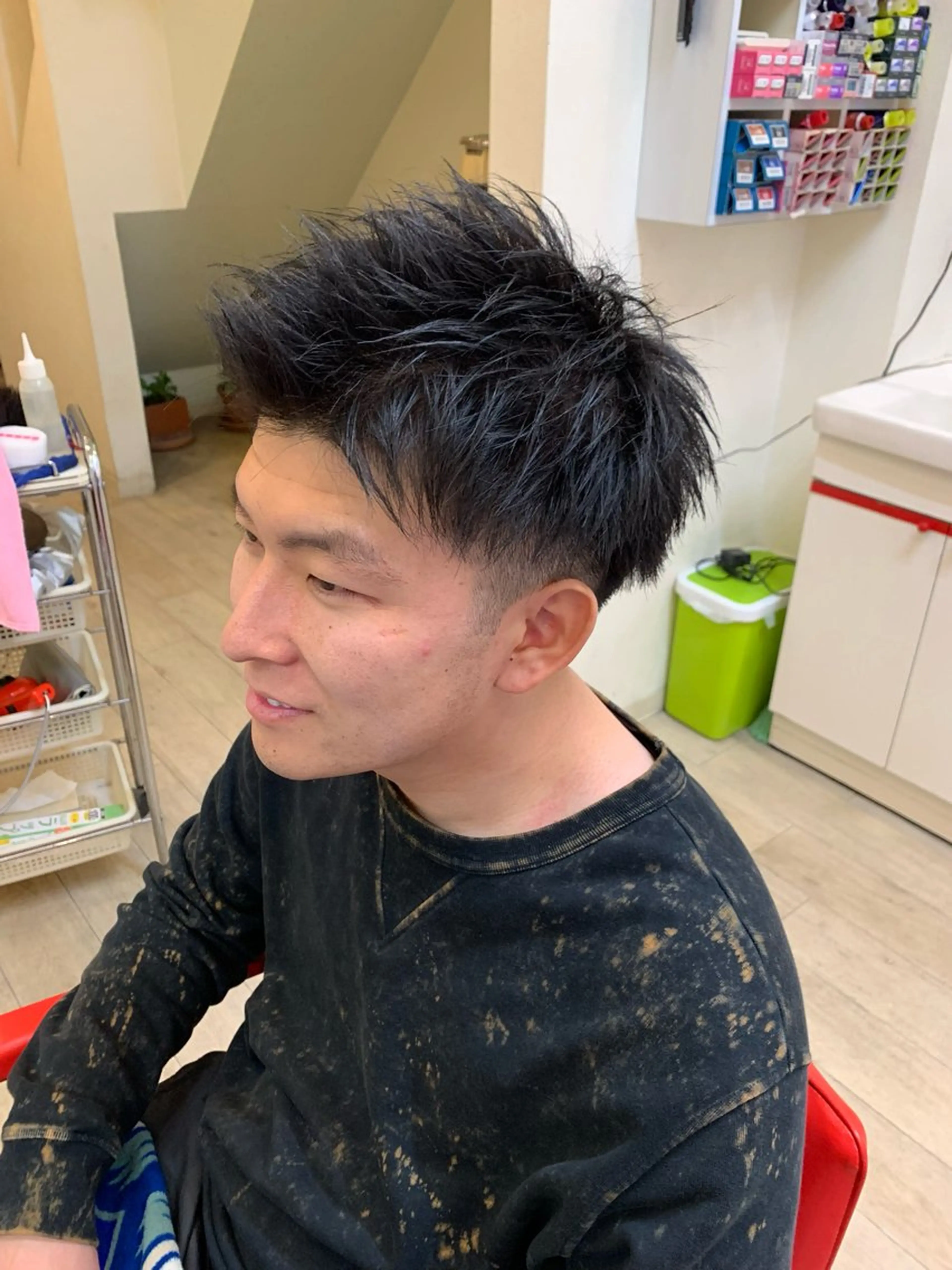 ショート メンズ ツーブロック ショートヘア 岡本 幸法のヘアスタイル