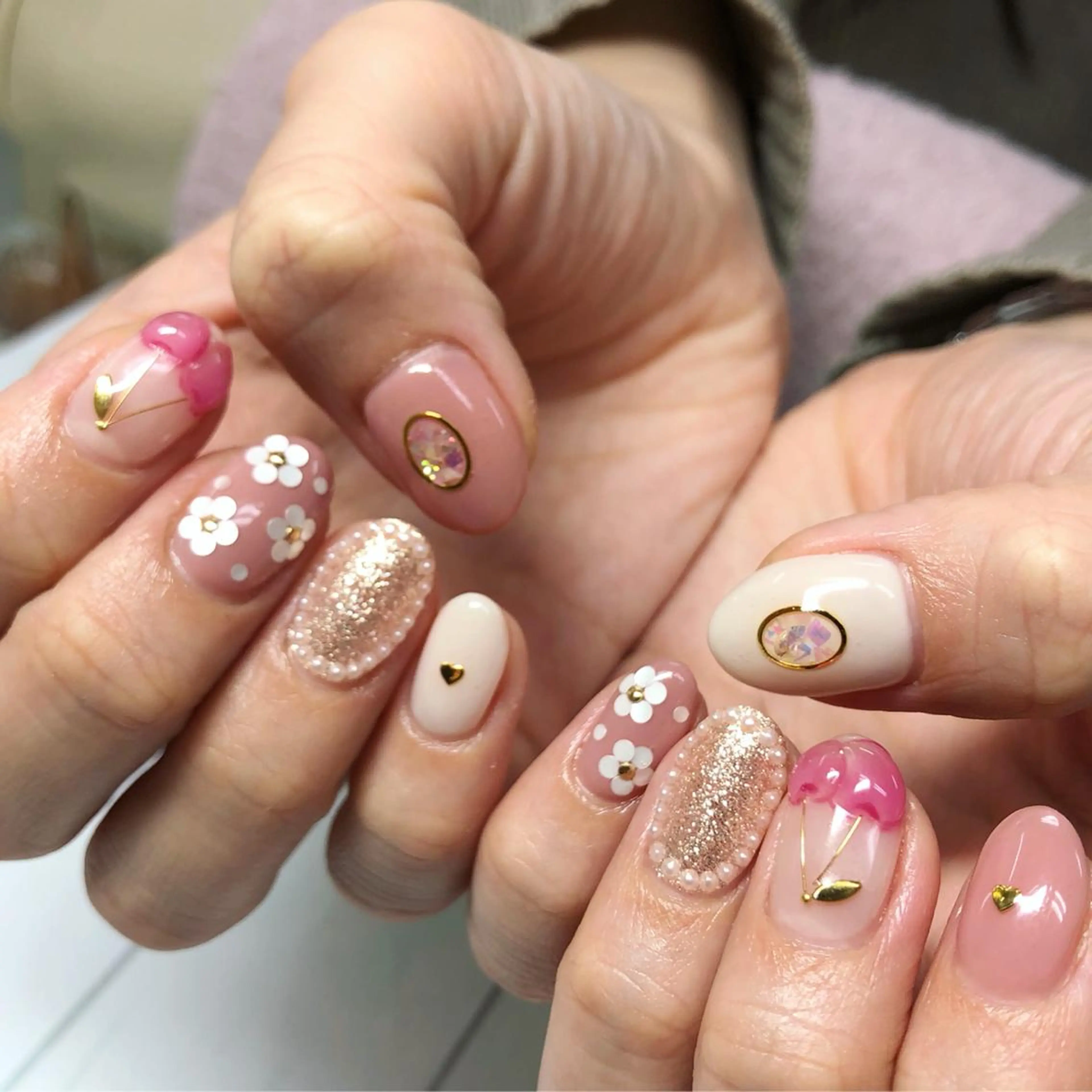 ネイル MAXKELLY スタッフのネイルデザイン