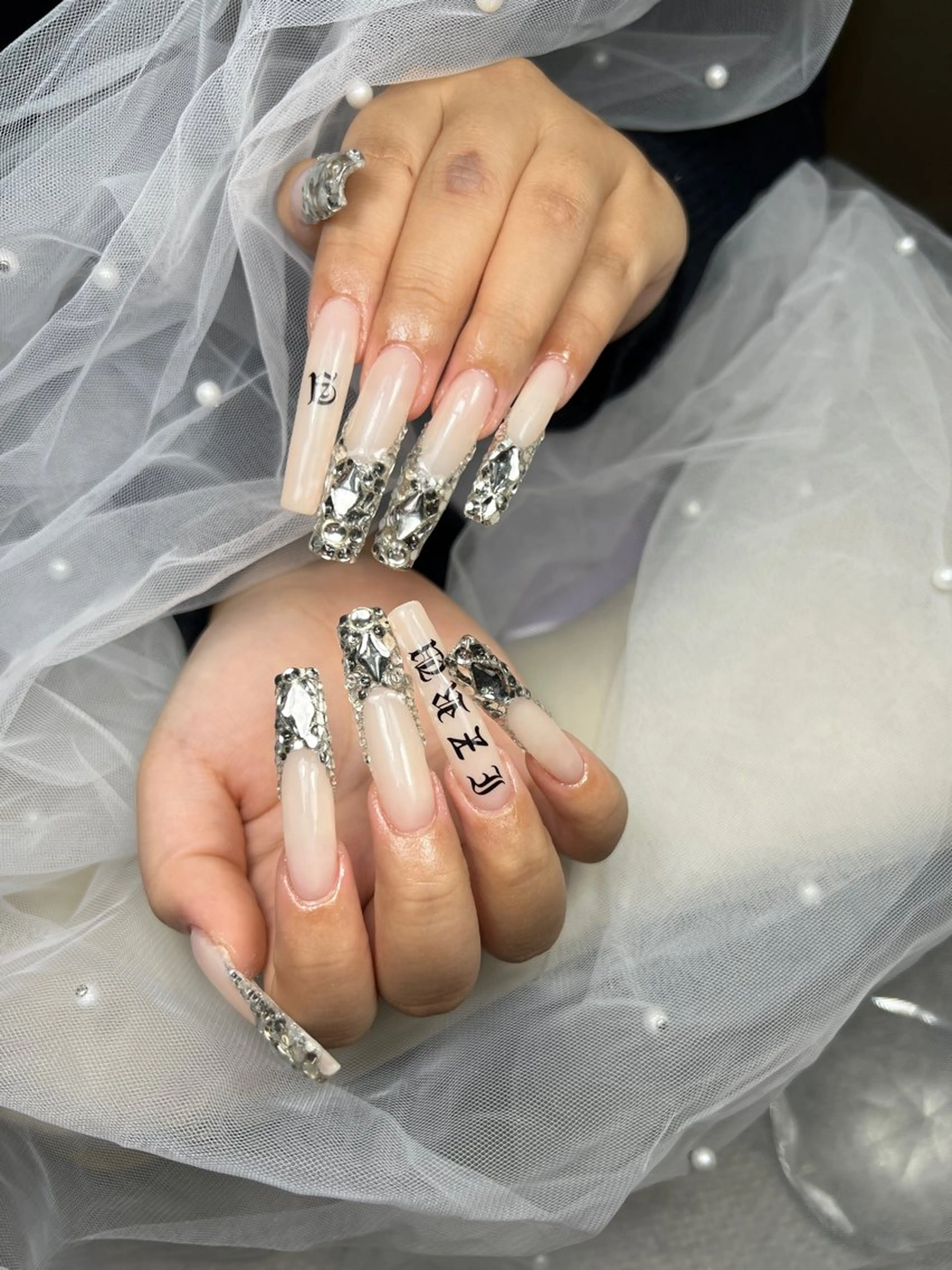 ネイル アートネイル オーロラネイル チークネイル 長さ出し フットネイル Noiranail_ studio川越西口のネイルデザイン